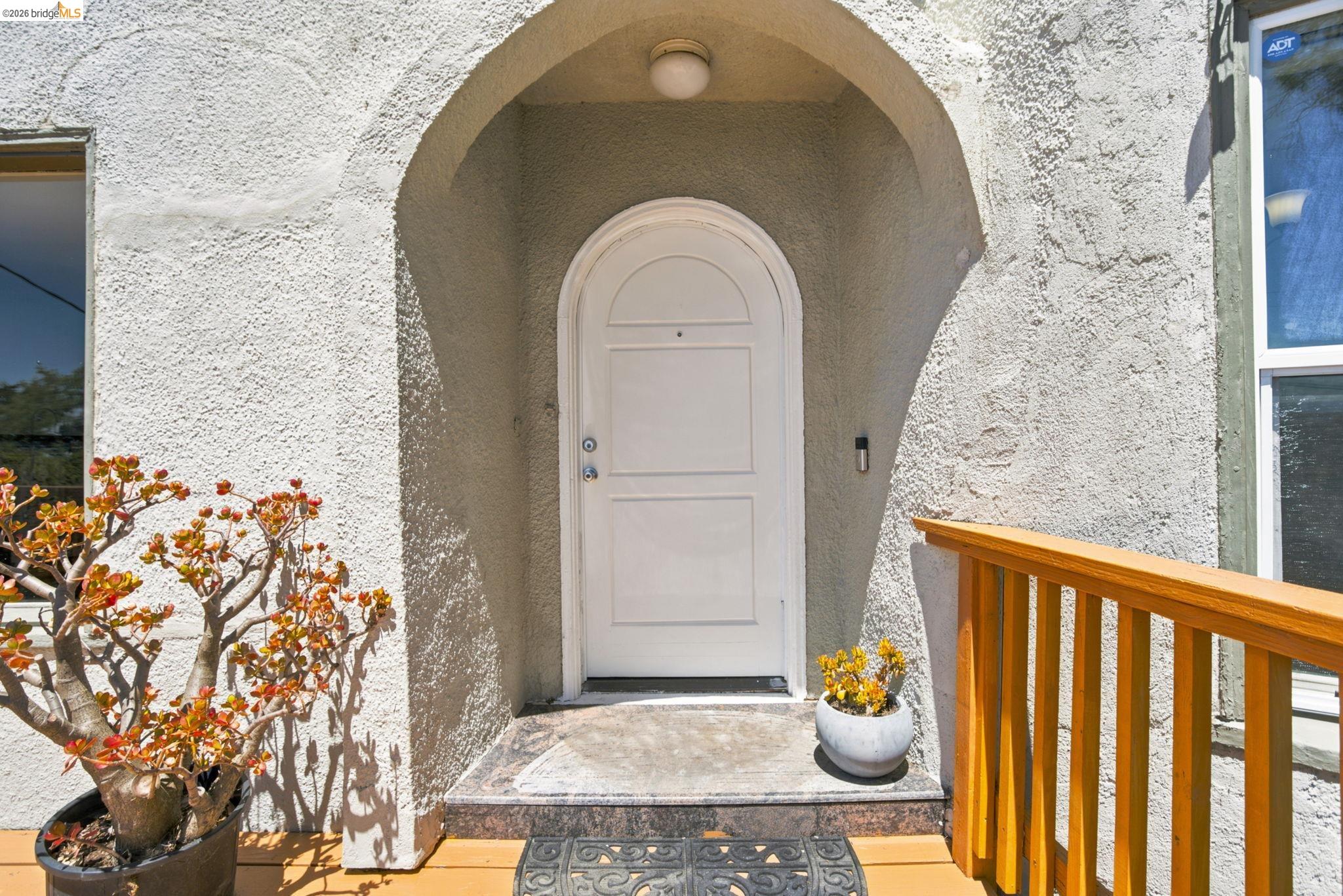 6616 Outlook Ave