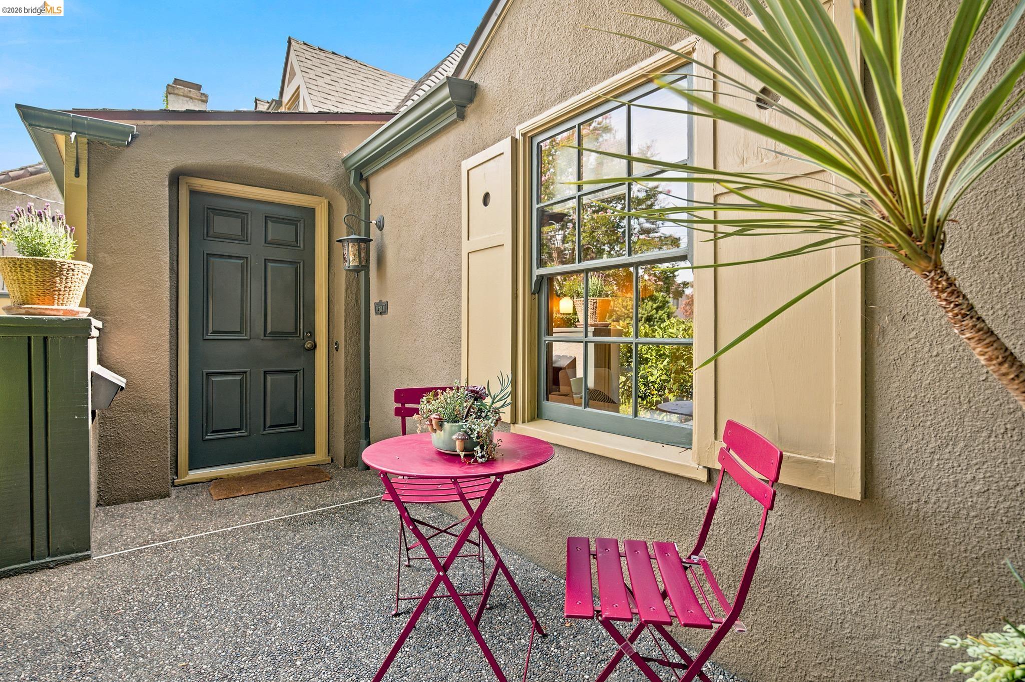 201 Beverly Ave