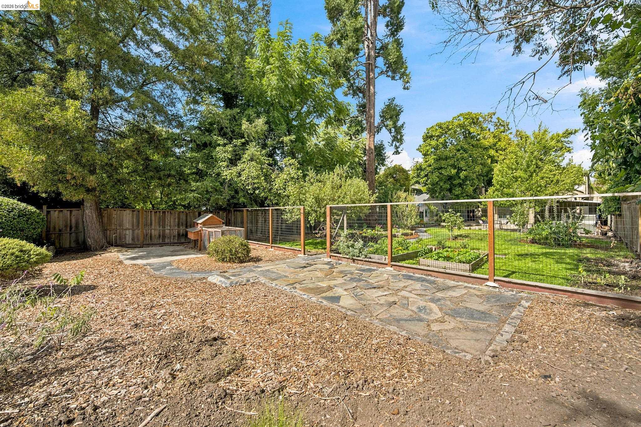 201 Beverly Ave