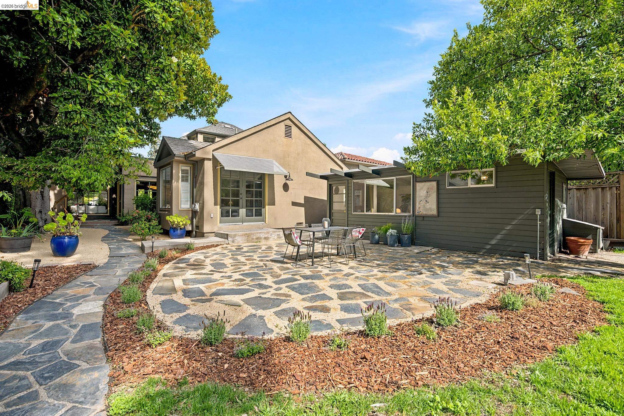 201 Beverly Ave
