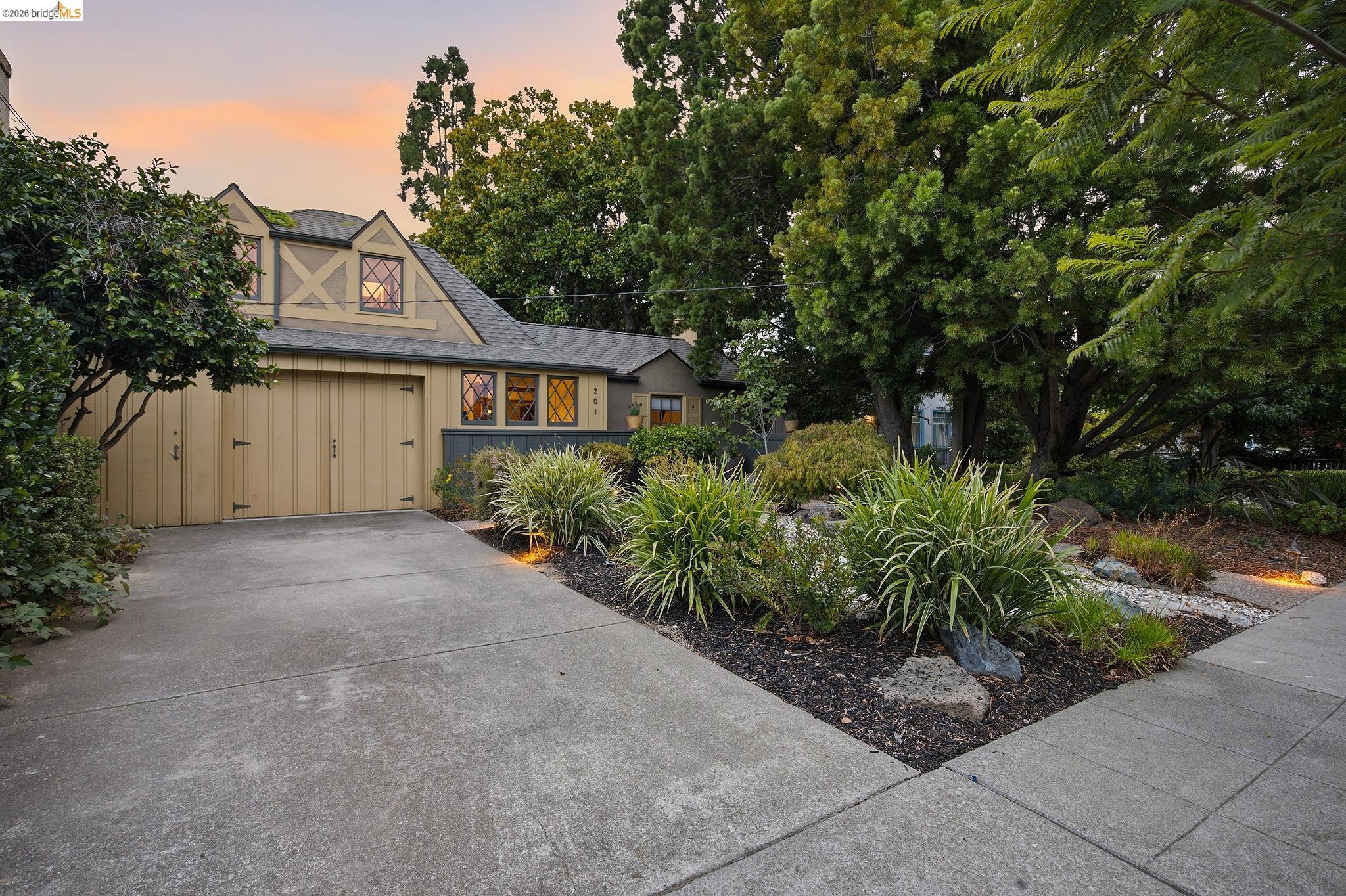 201 Beverly Ave