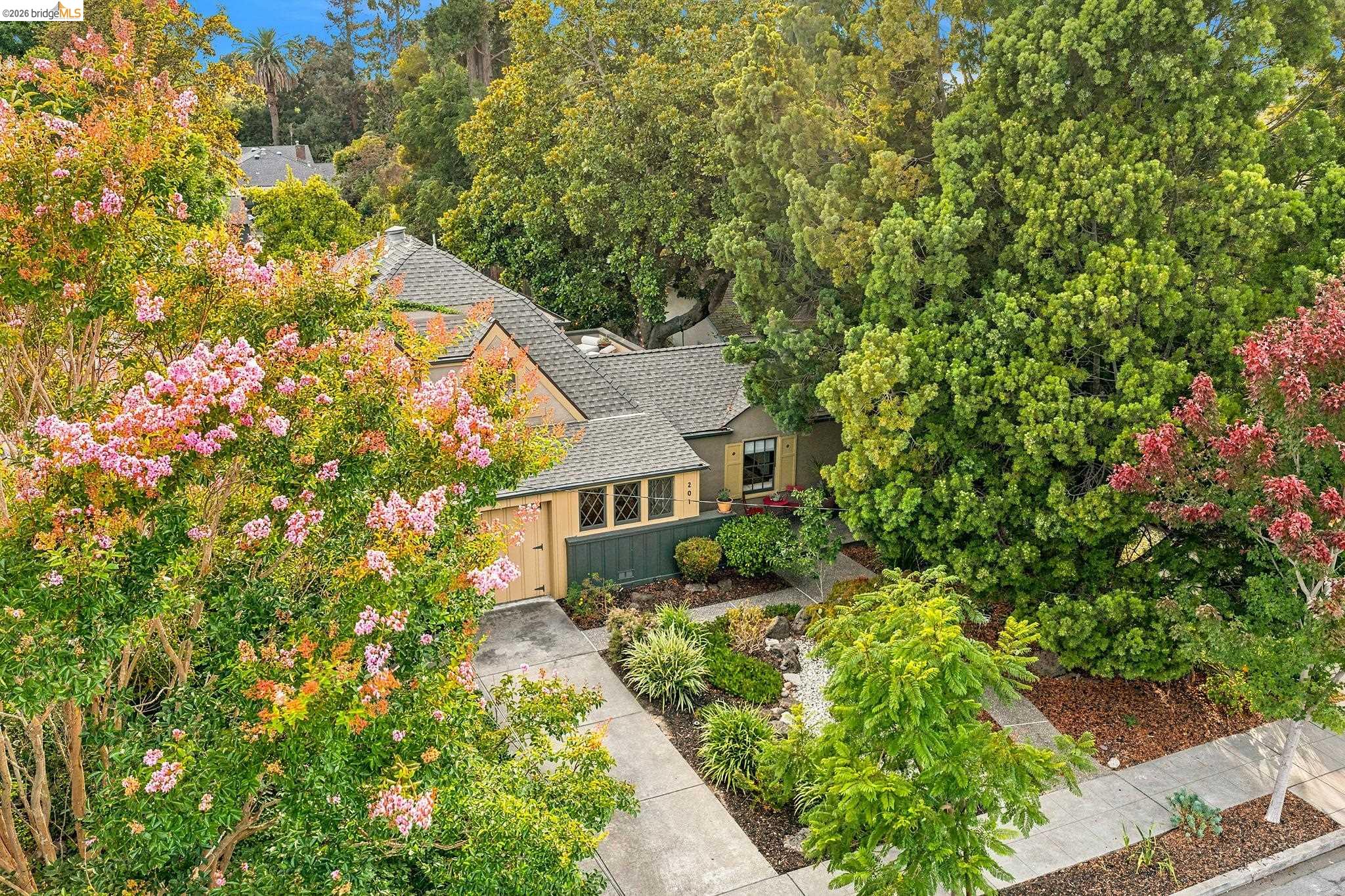201 Beverly Ave