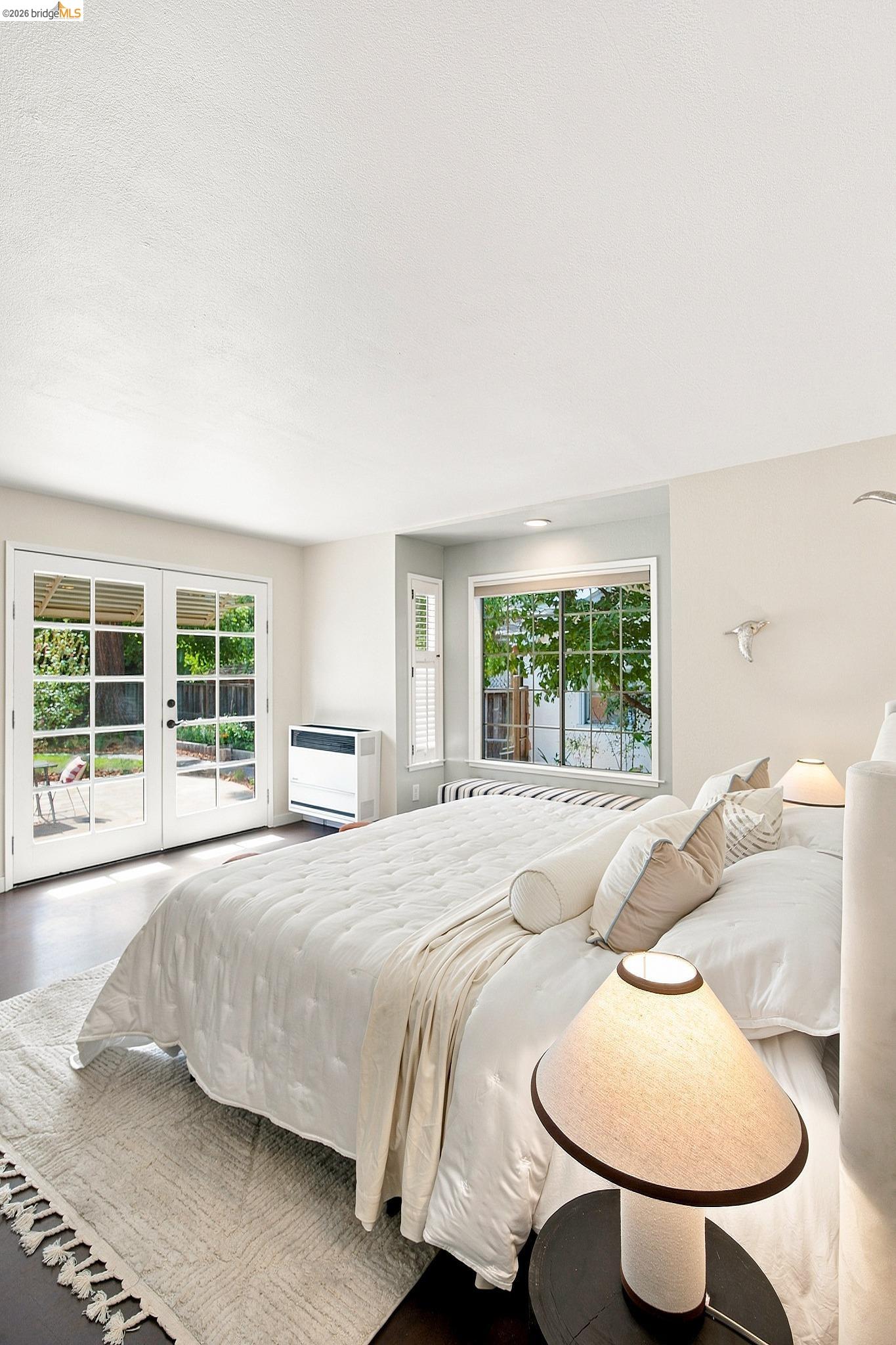 201 Beverly Ave