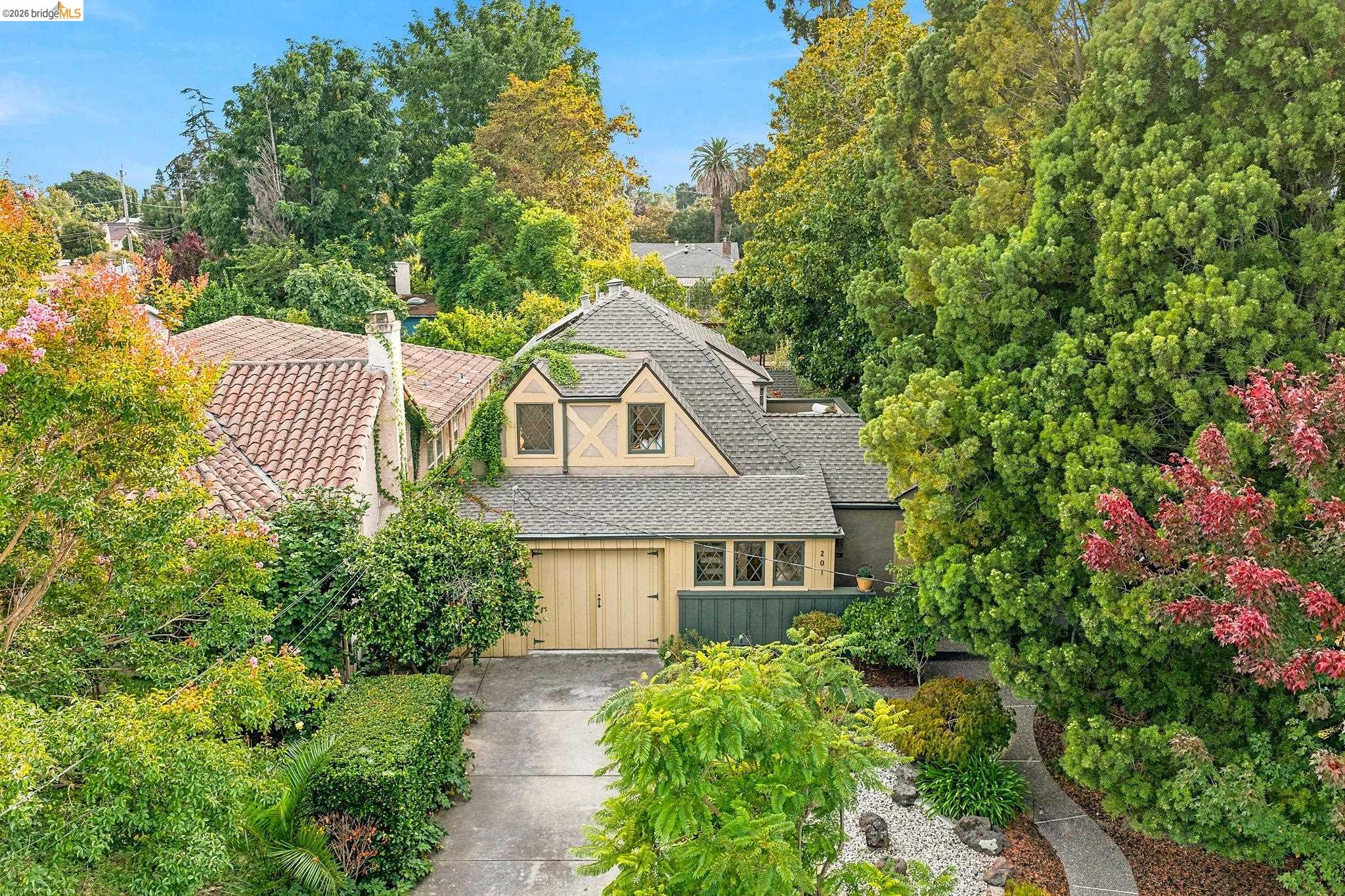 201 Beverly Ave