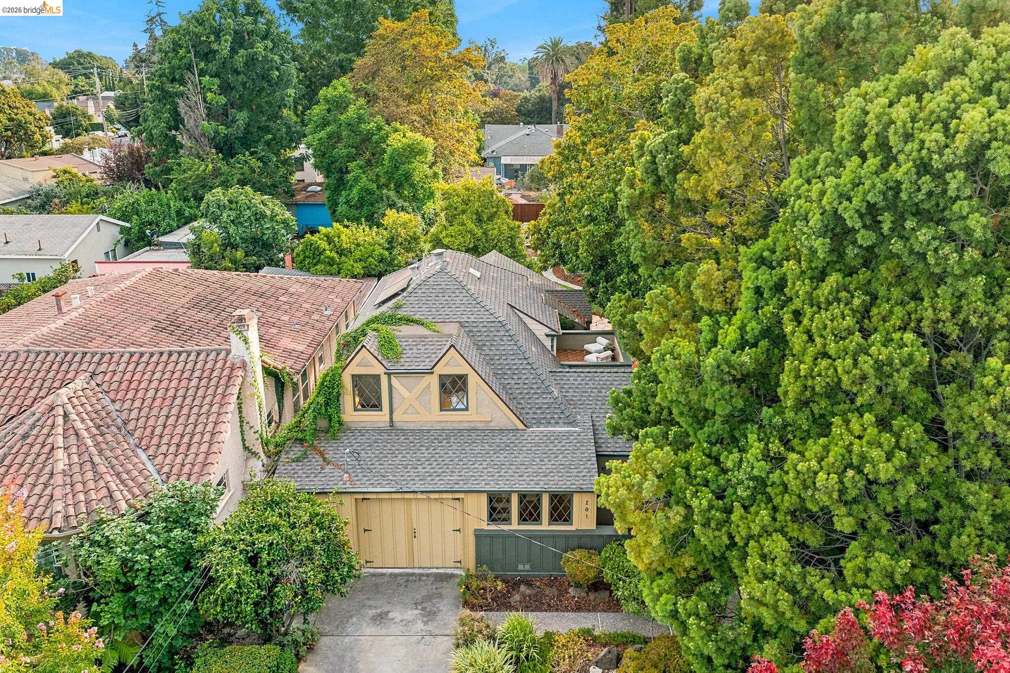 201 Beverly Ave