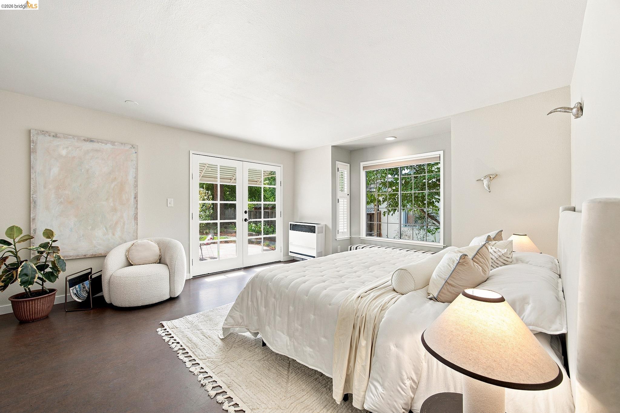 201 Beverly Ave
