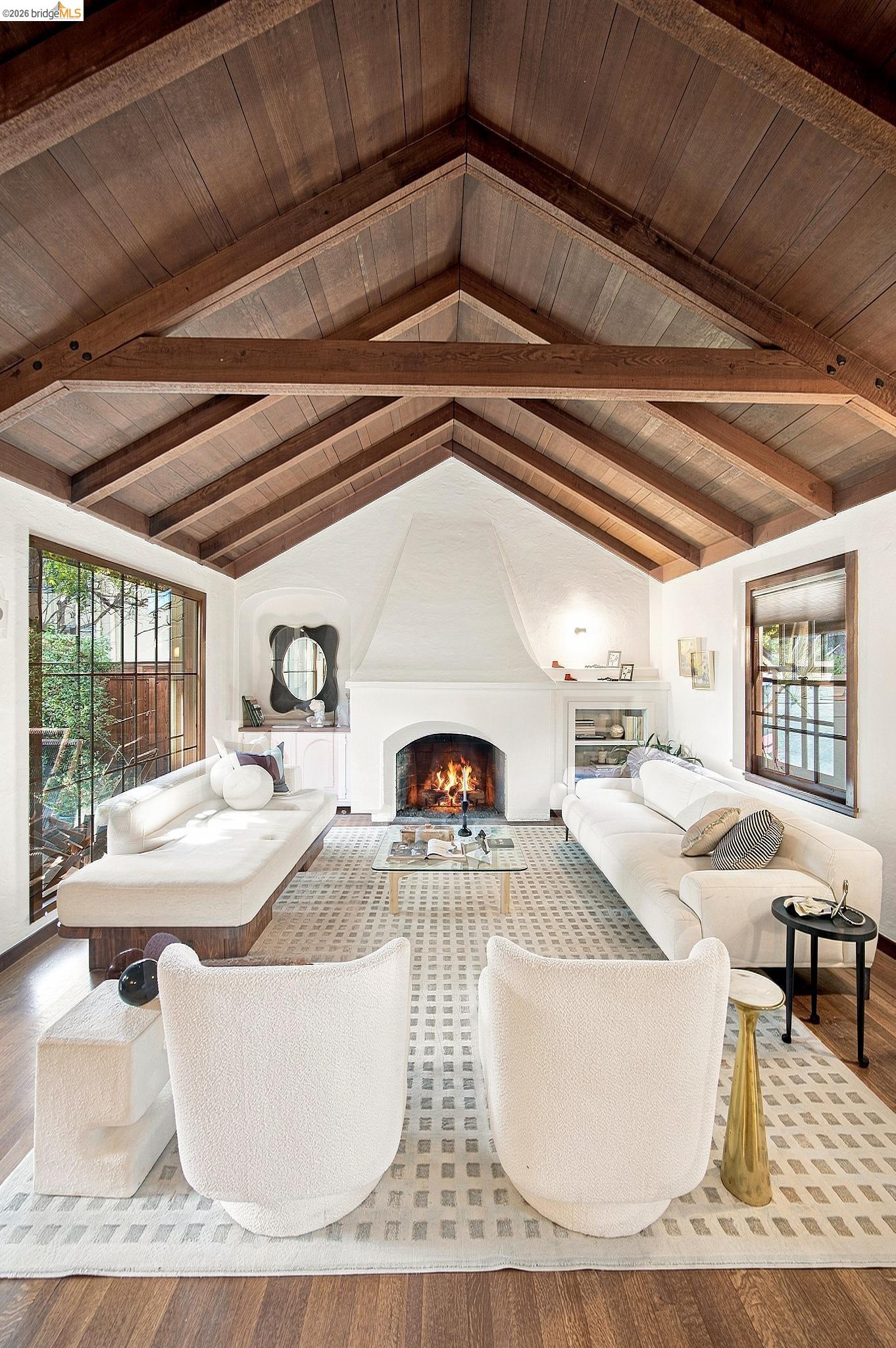 201 Beverly Ave