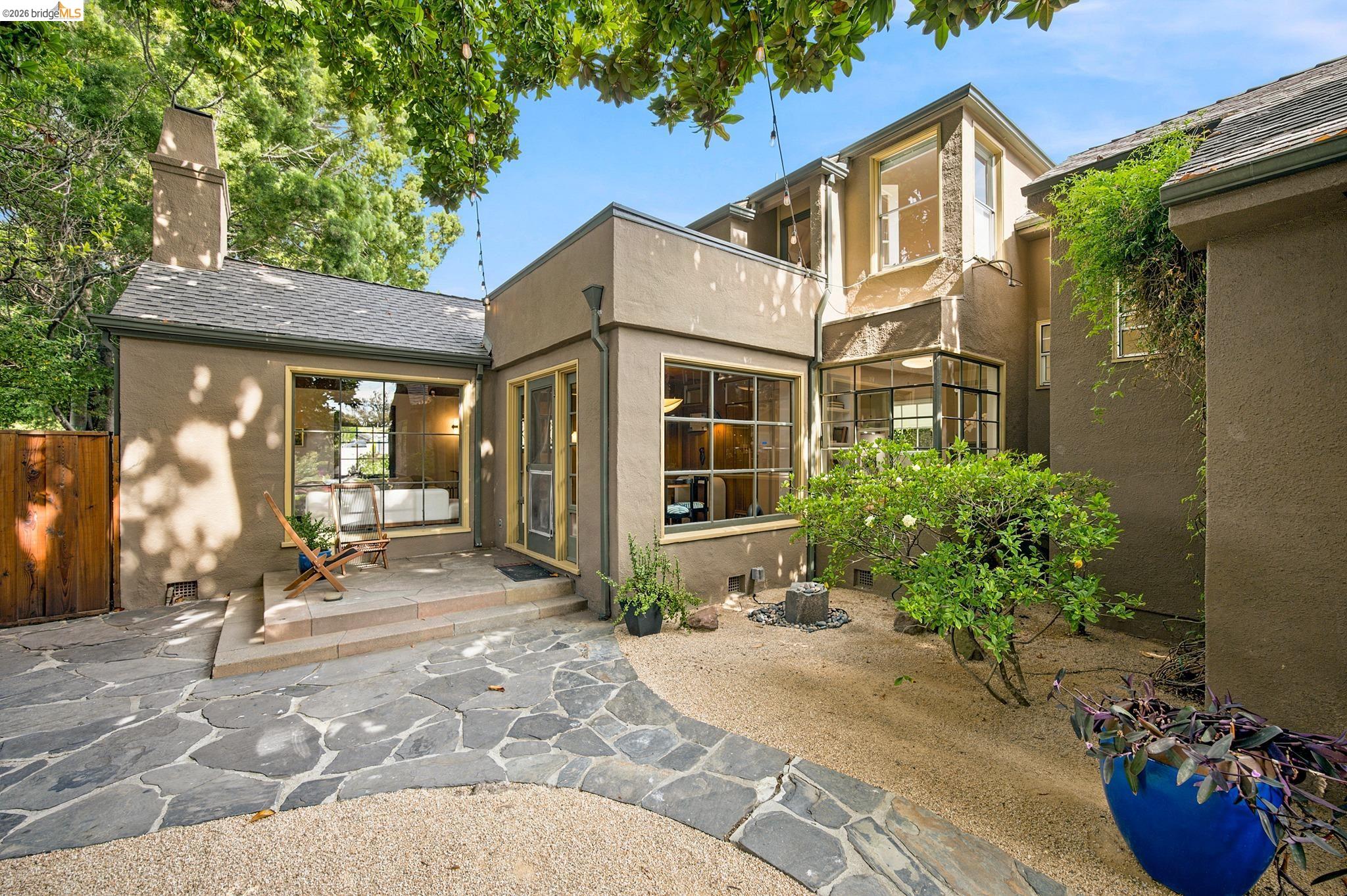 201 Beverly Ave