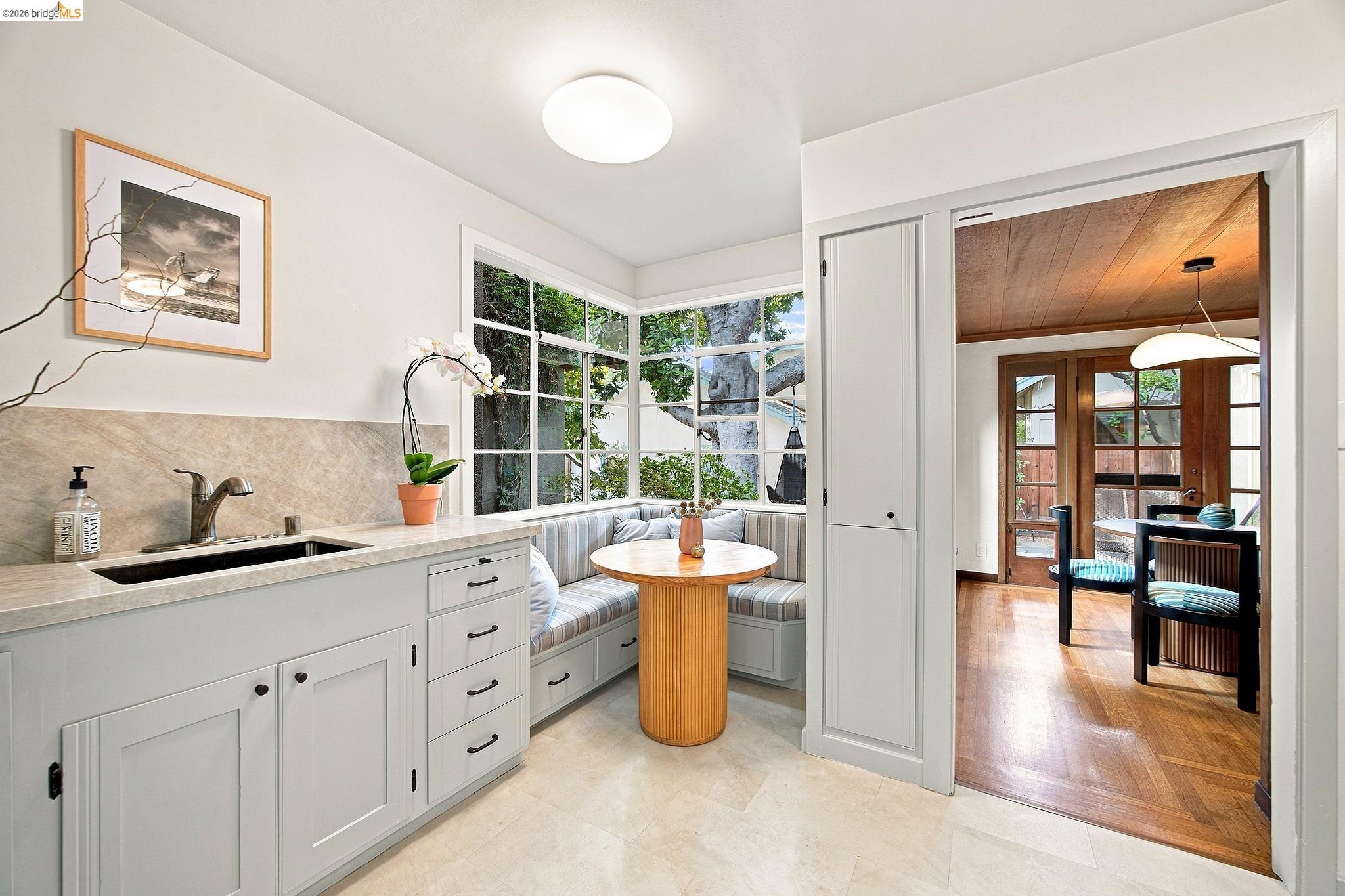 201 Beverly Ave