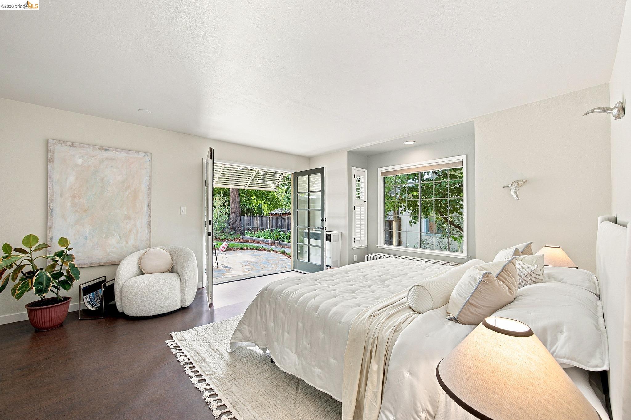 201 Beverly Ave