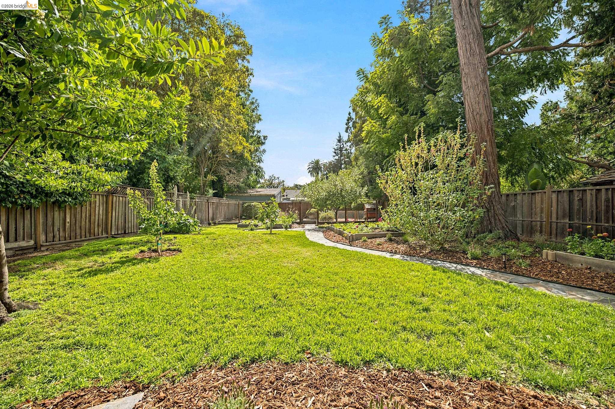 201 Beverly Ave