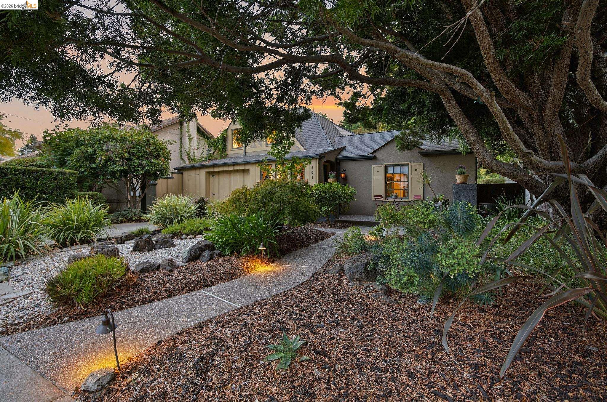 201 Beverly Ave