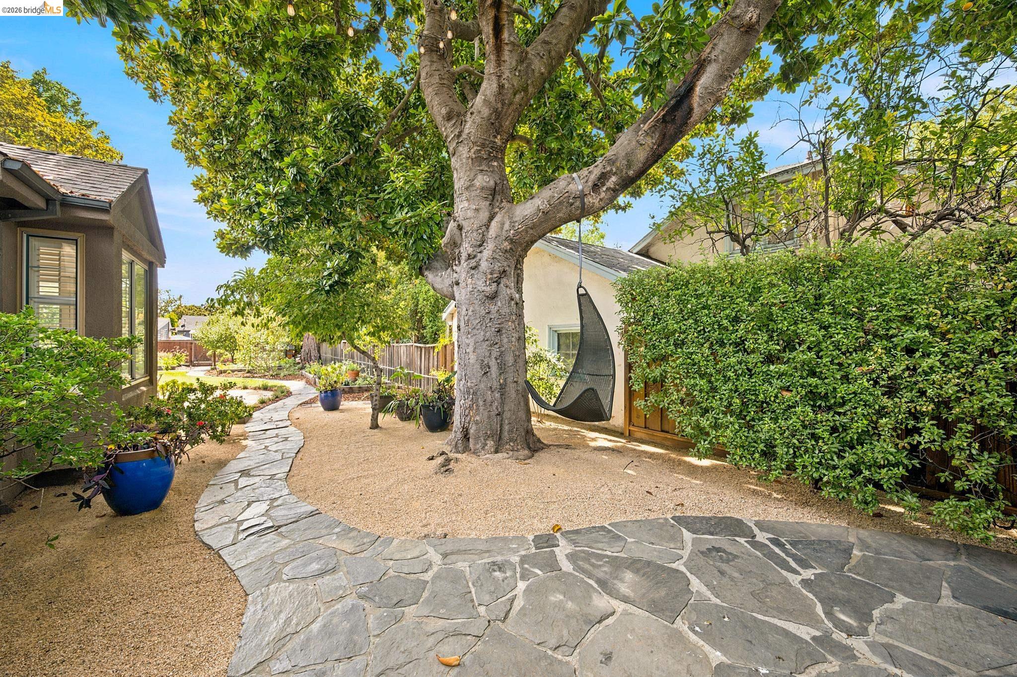 201 Beverly Ave