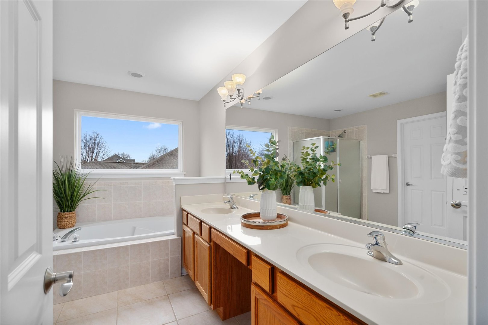 573 Arrowhead Drive