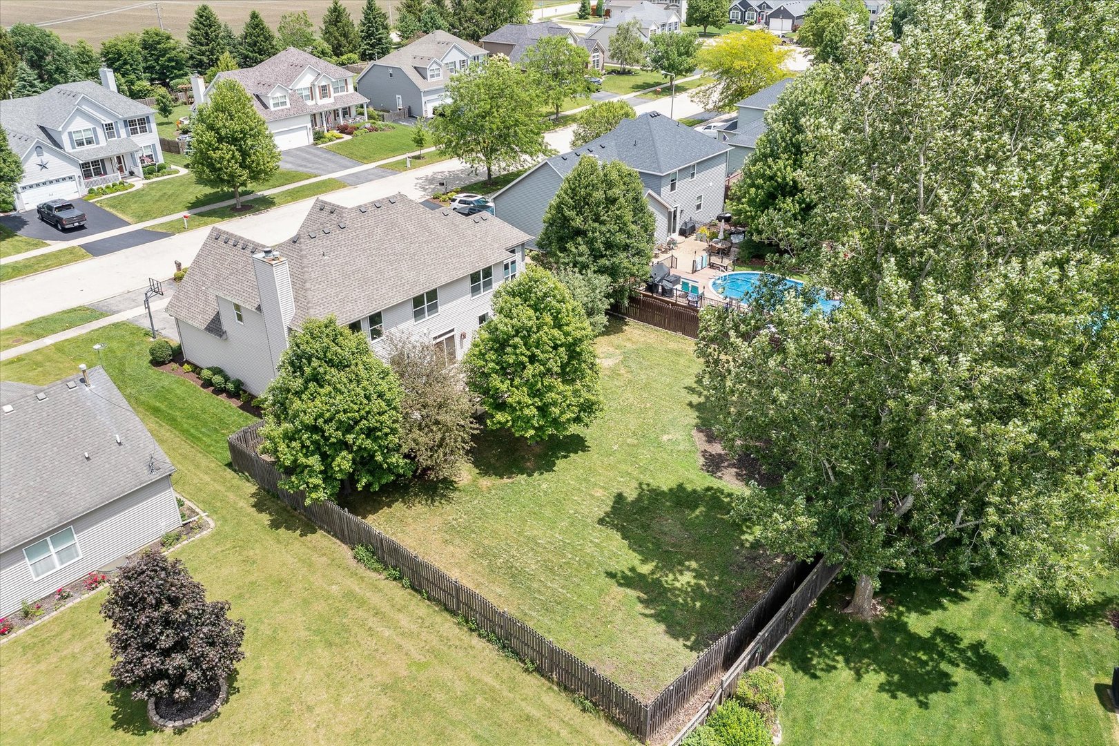 2388 Iroquois Lane