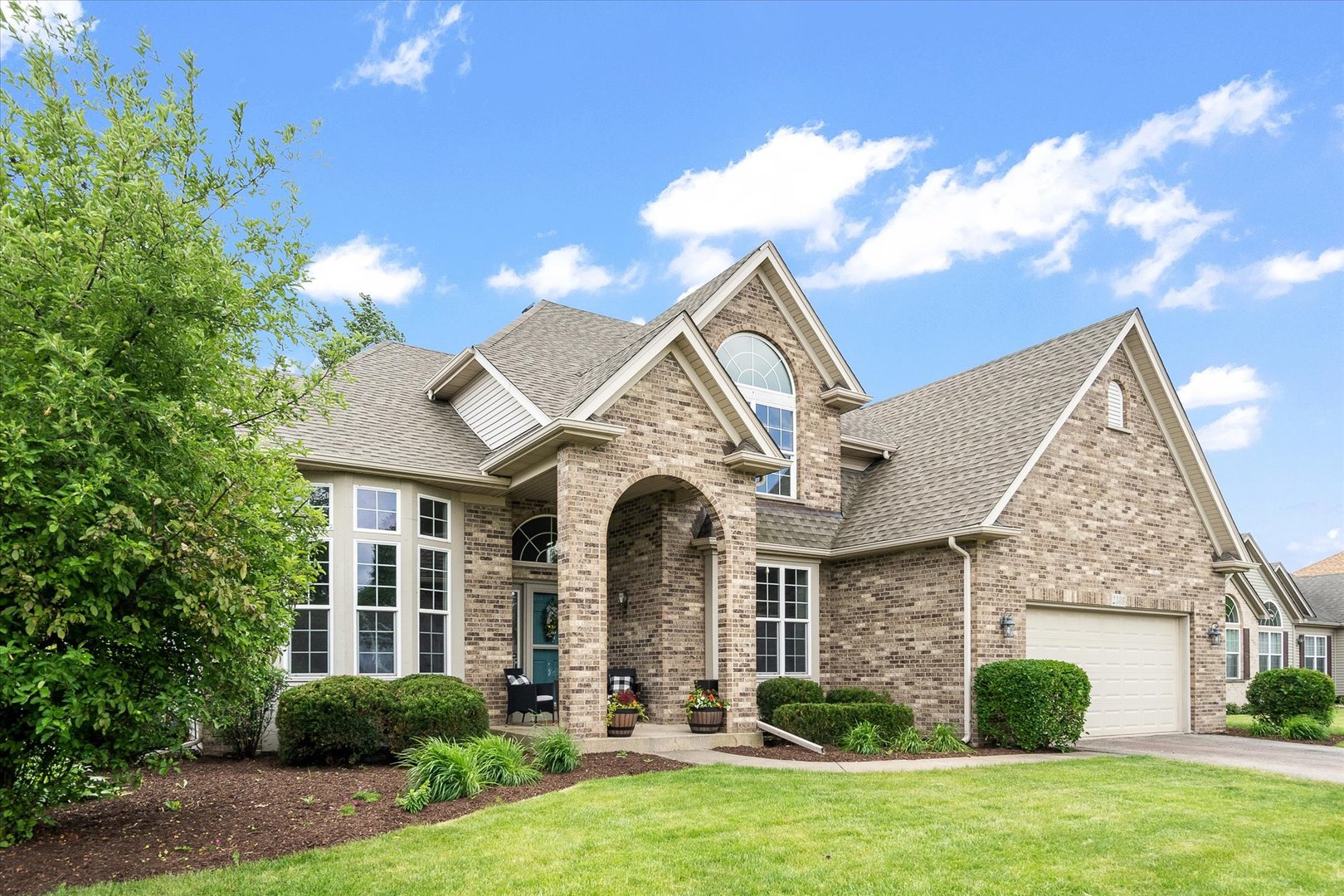 2388 Iroquois Lane