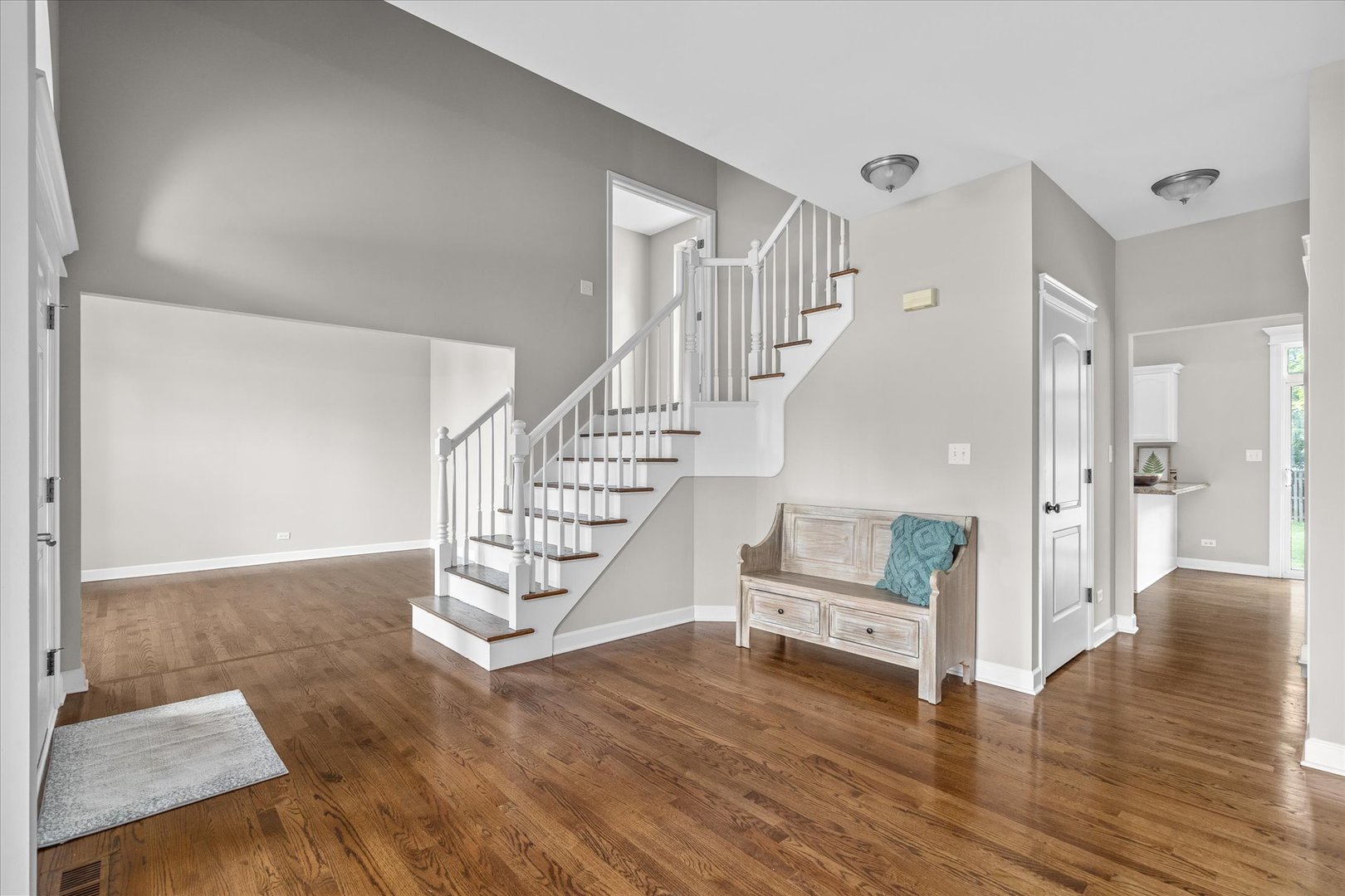 2388 Iroquois Lane