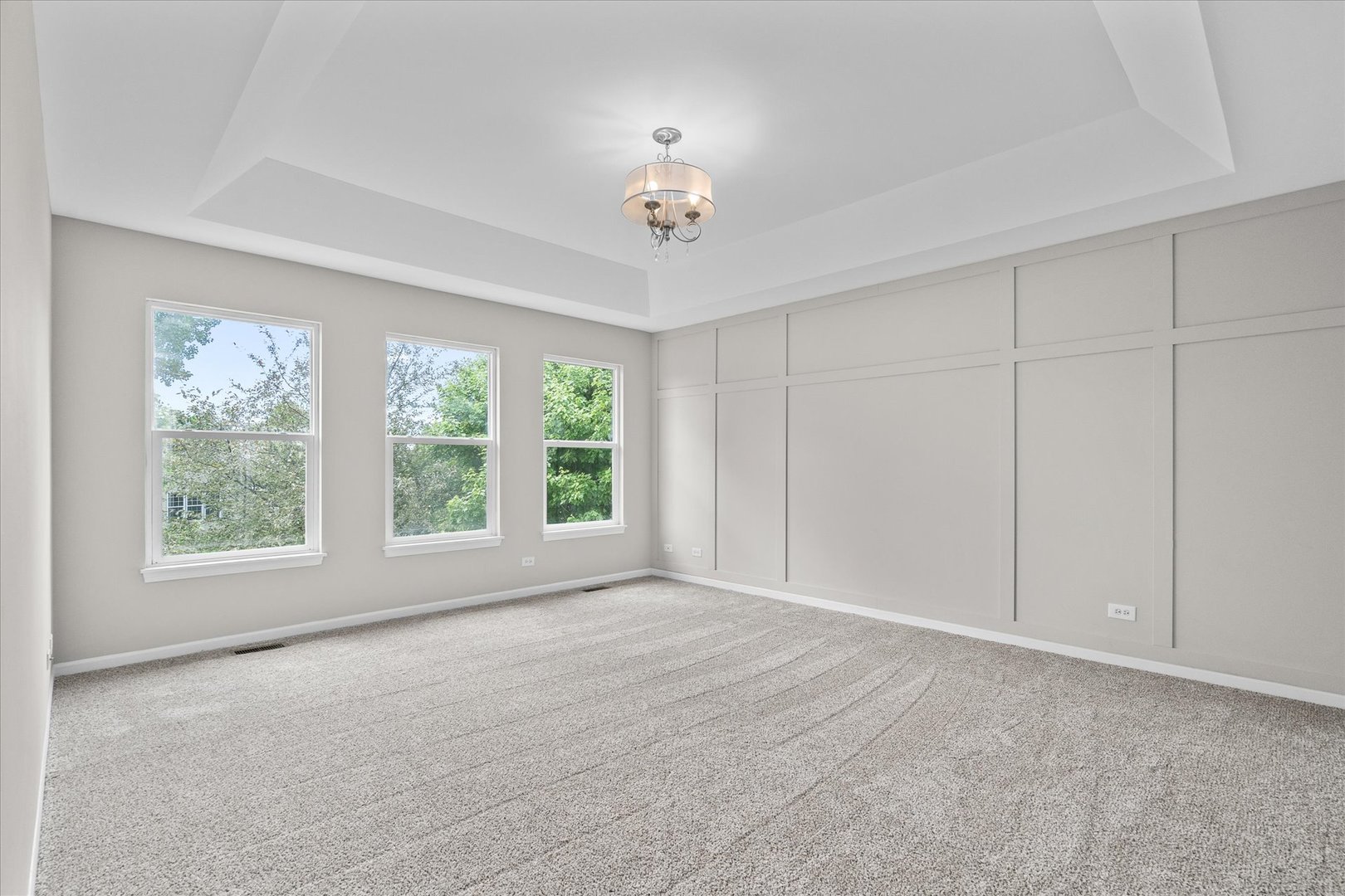 2388 Iroquois Lane