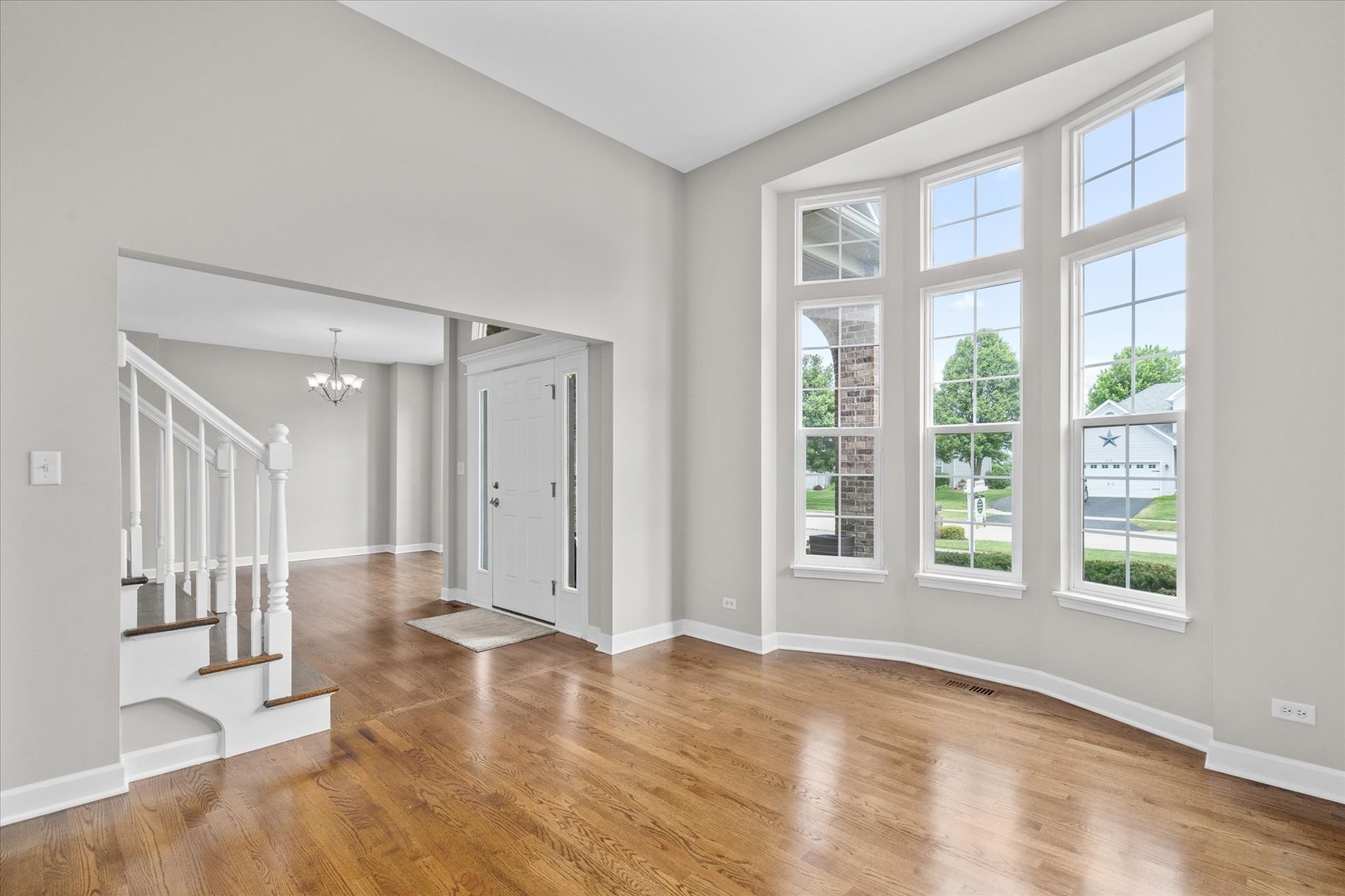 2388 Iroquois Lane