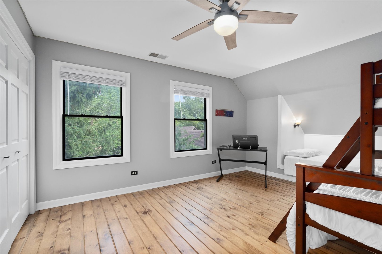 42W183 Ravine Drive