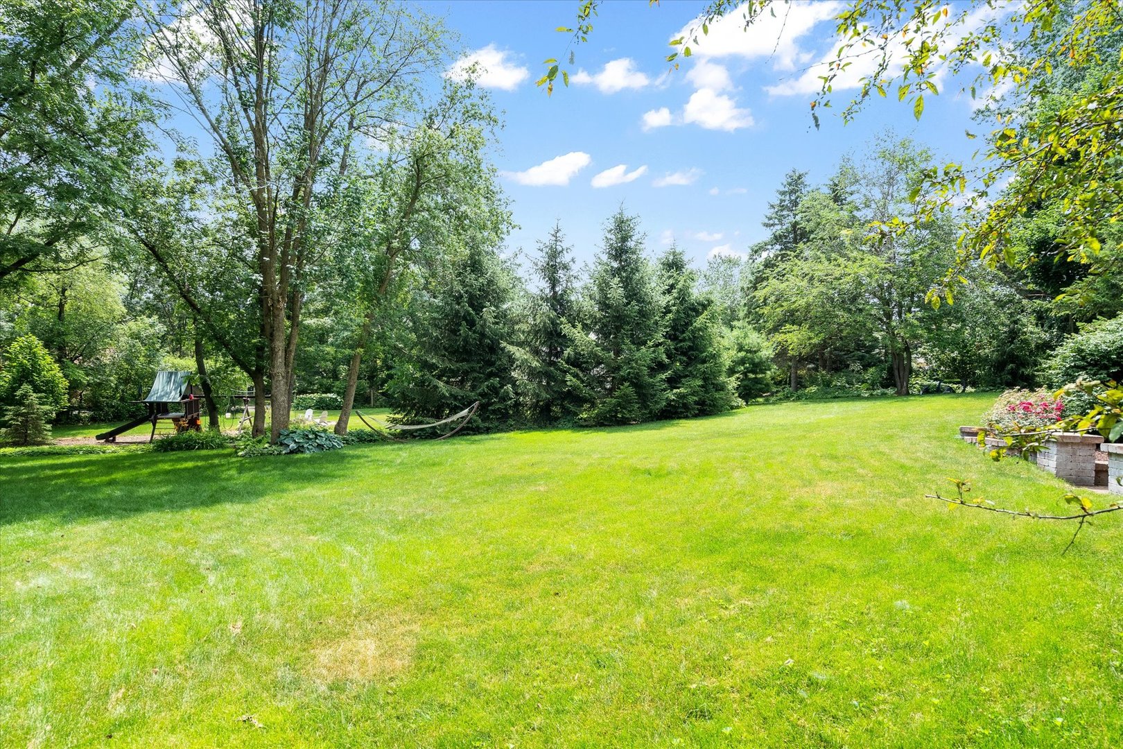 42W183 Ravine Drive
