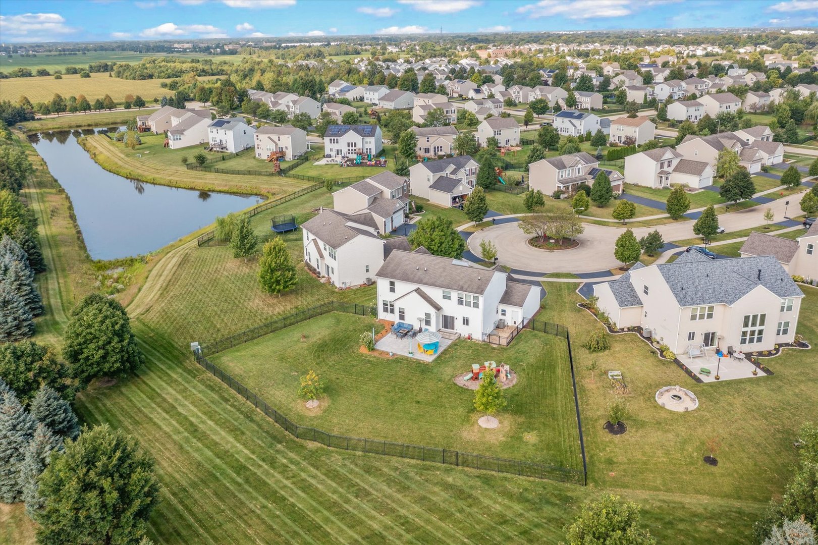 2262 Emerald Lane
