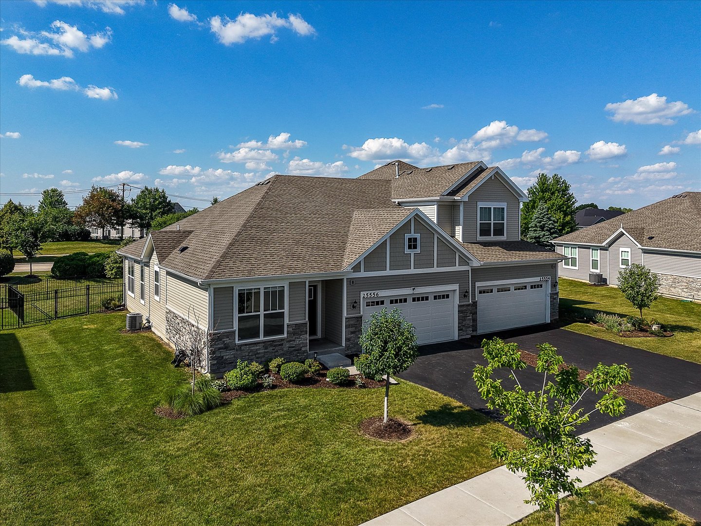 25556 W Springview Drive