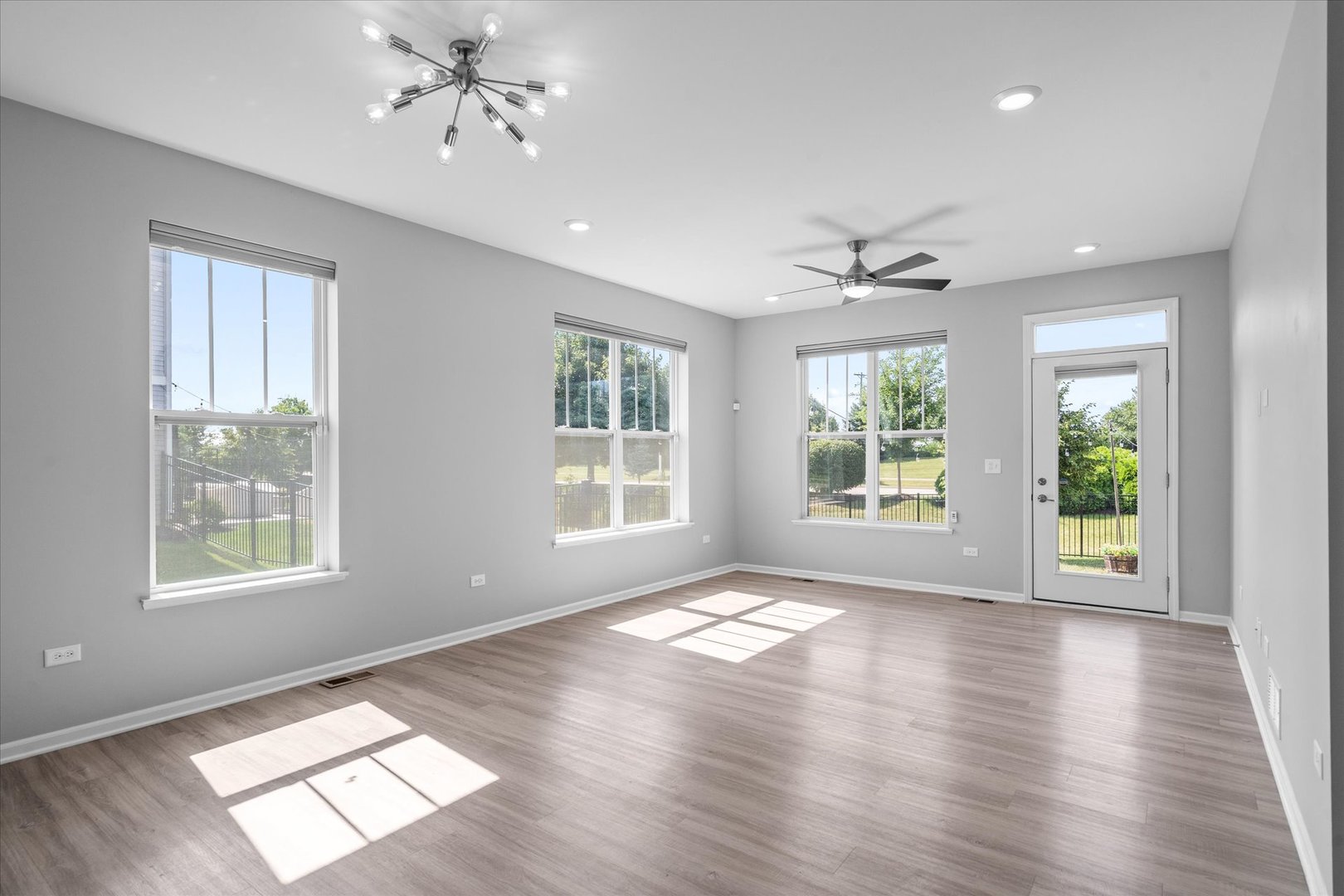 25556 W Springview Drive