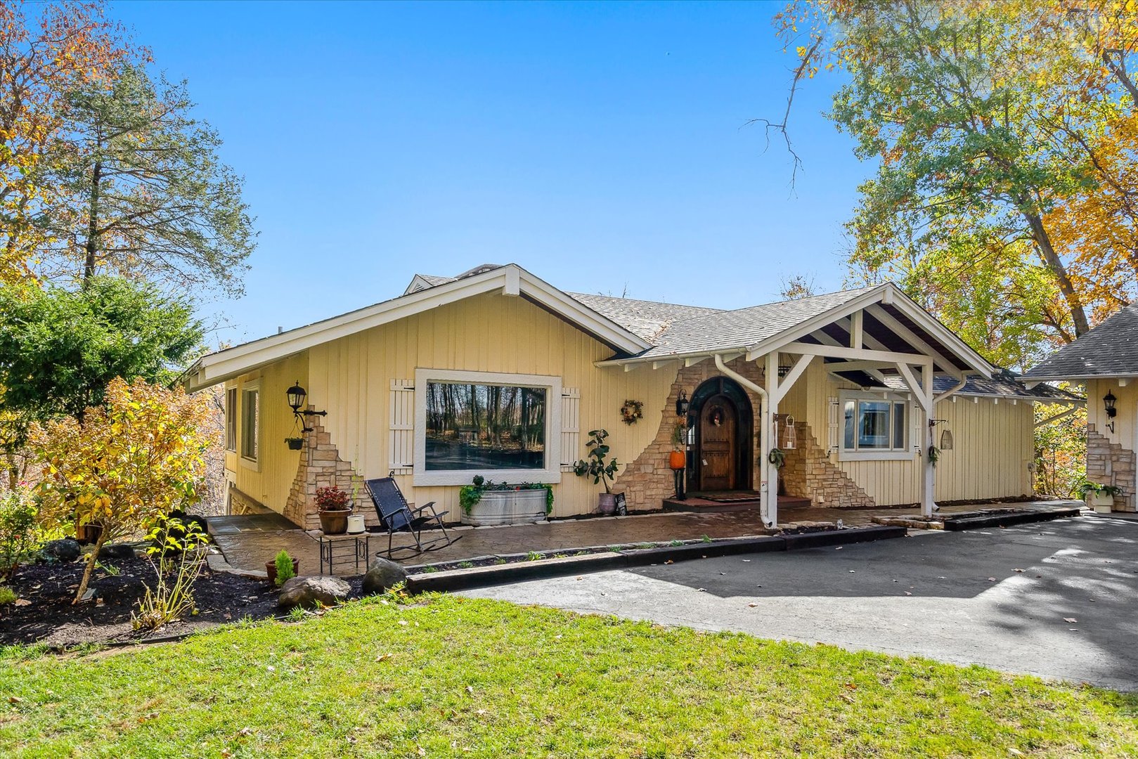 2588G Rock Creek Road