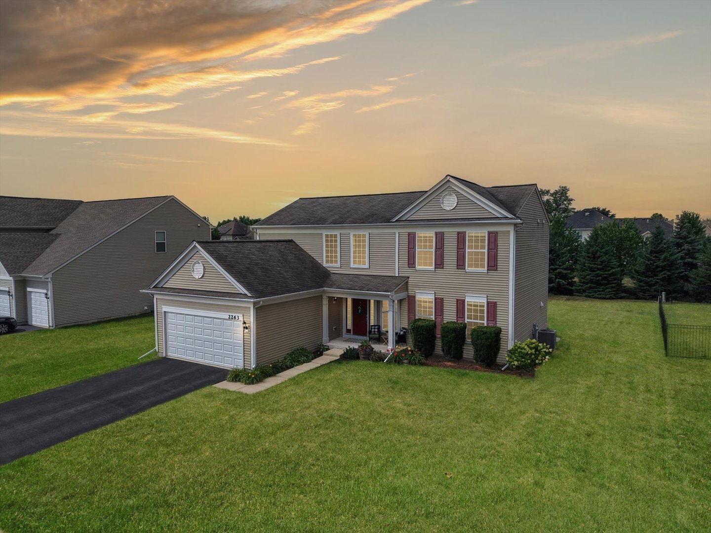 2263 Olive Lane