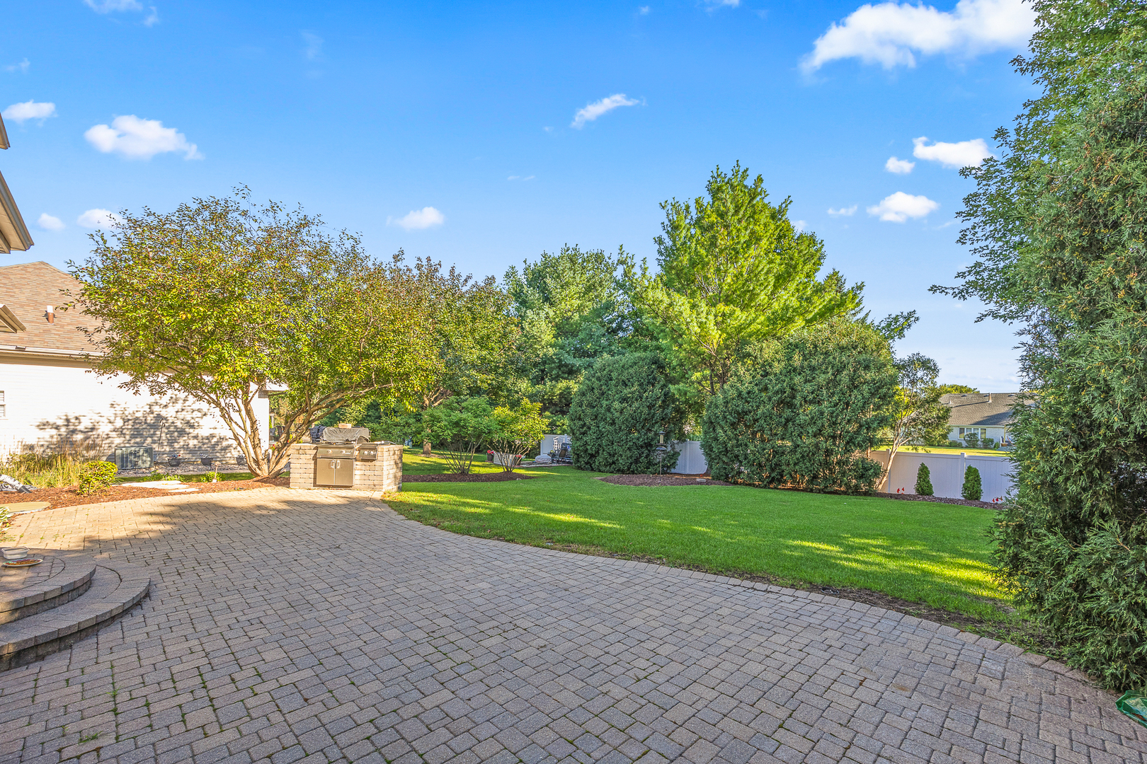 1123 Heartland Drive