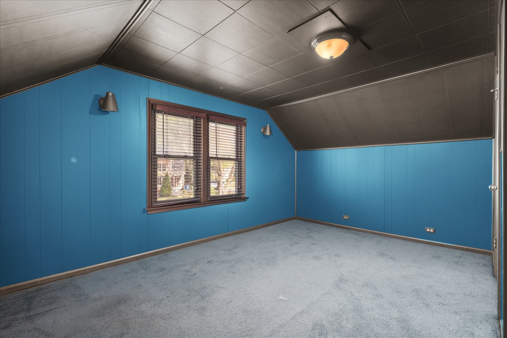 9100 Lynwood Drive