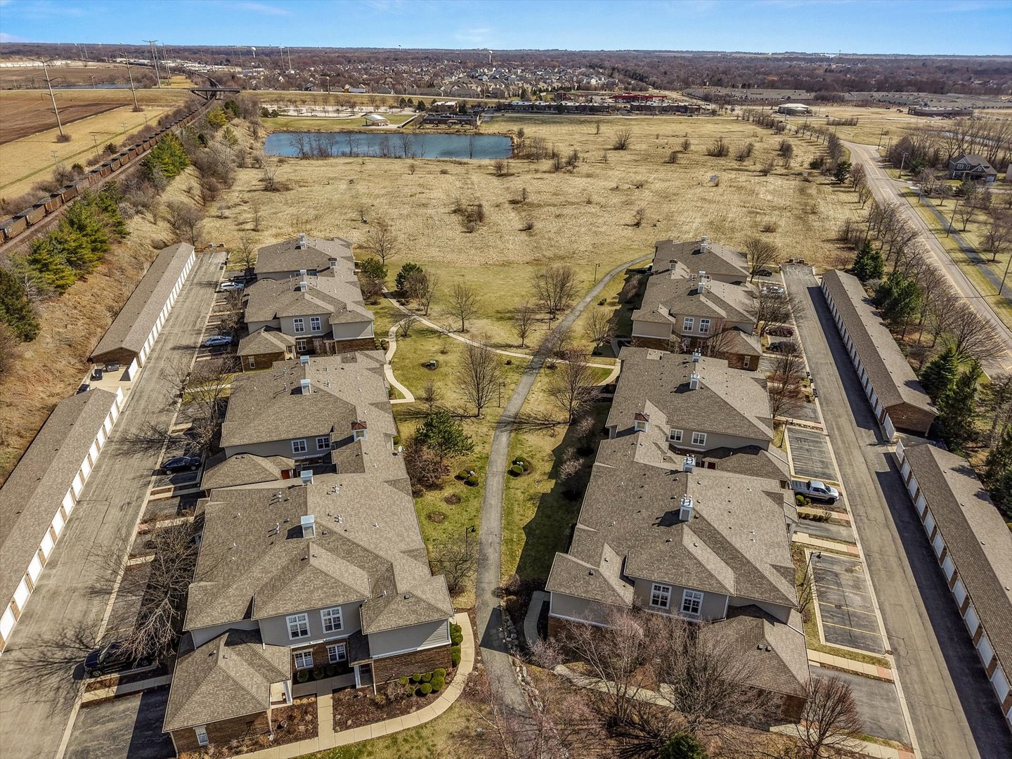 620 Pineridge Drive N Unit: 620