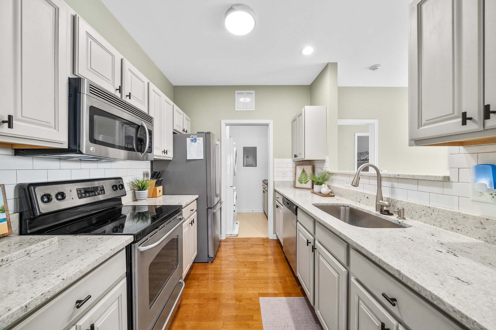 620 Pineridge Drive N Unit: 620