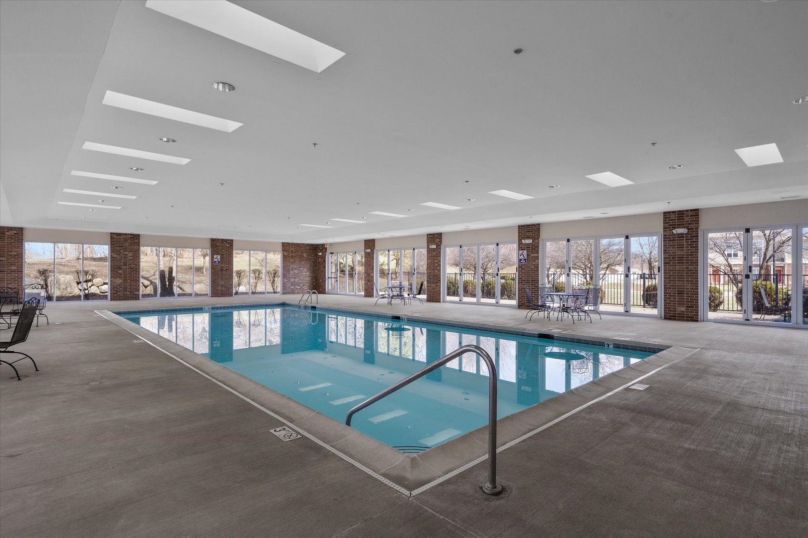 620 Pineridge Drive N Unit: 620