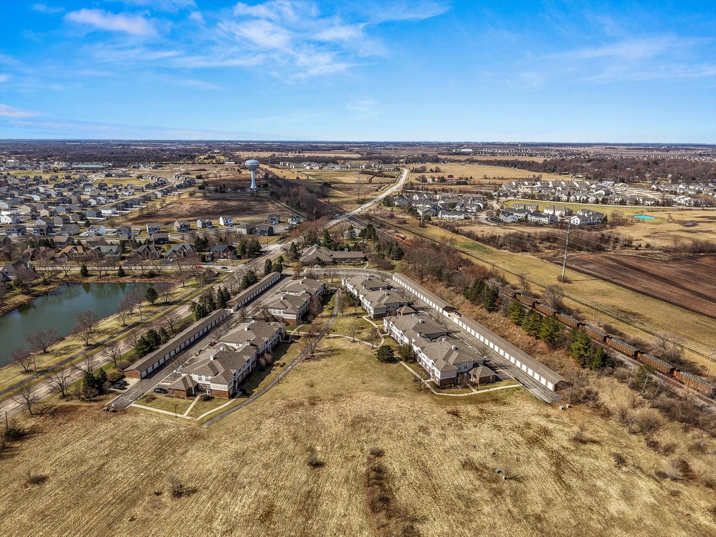 620 Pineridge Drive N Unit: 620