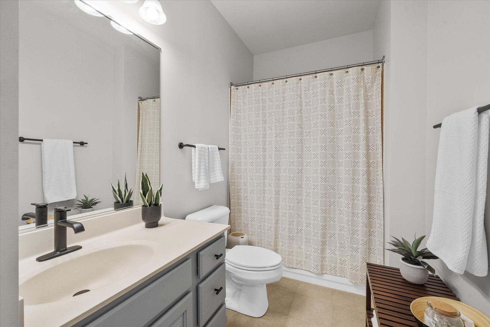 620 Pineridge Drive N Unit: 620