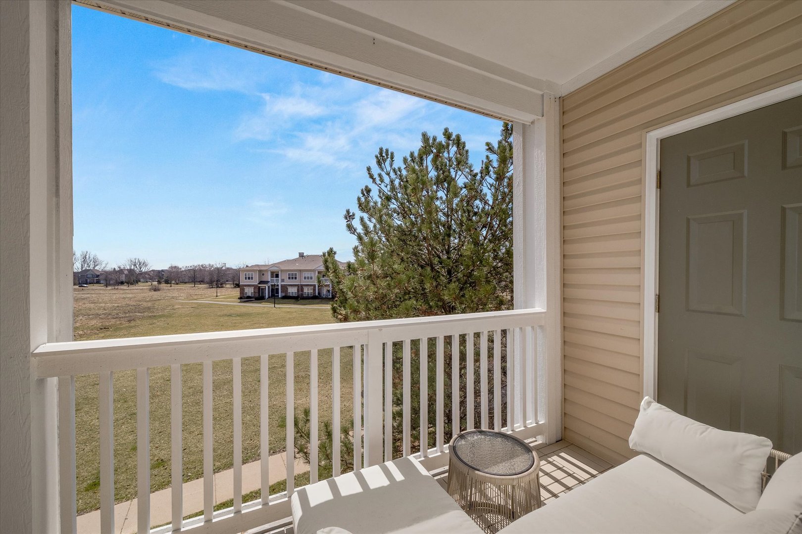 620 Pineridge Drive N Unit: 620