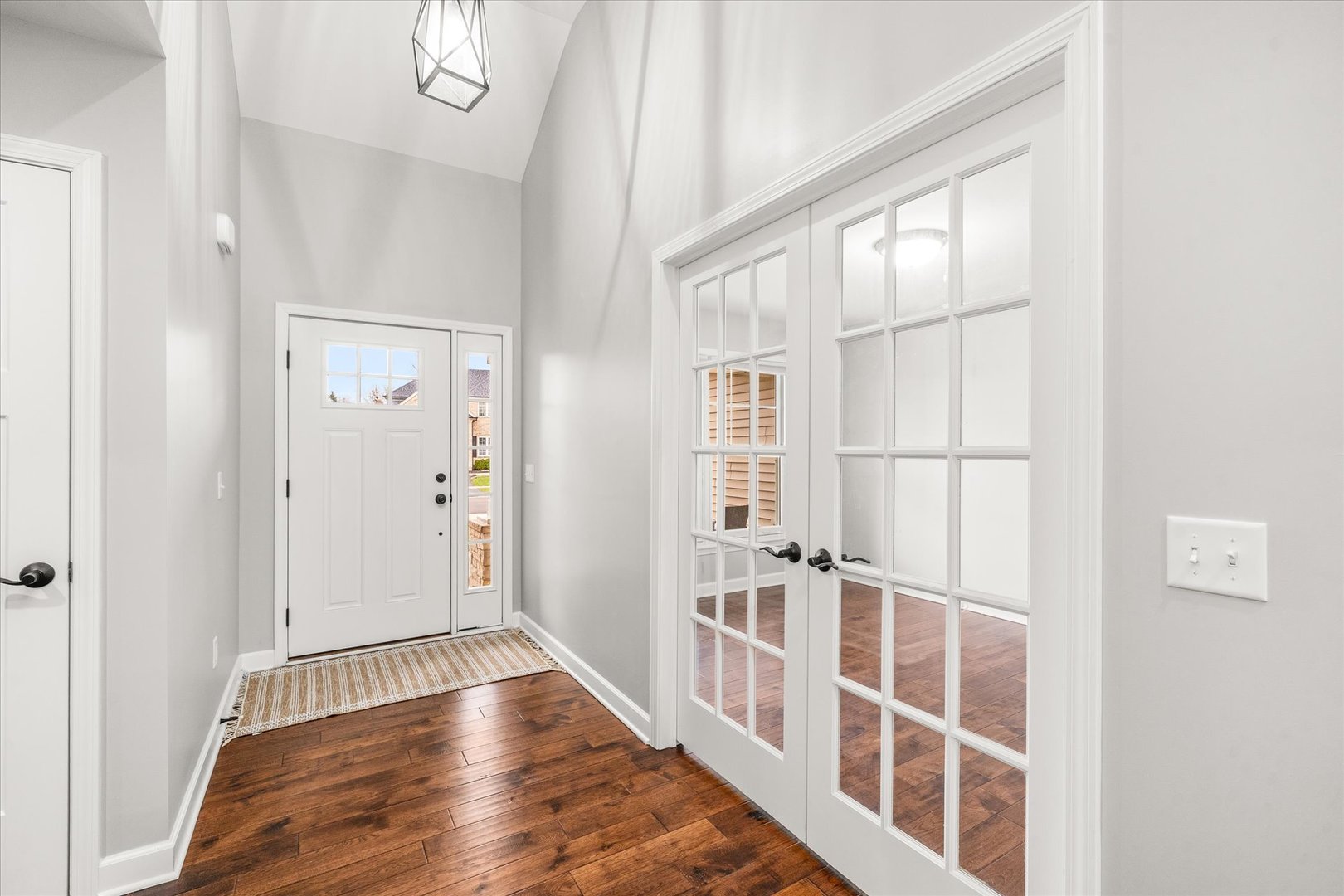1262 Deerpath Drive