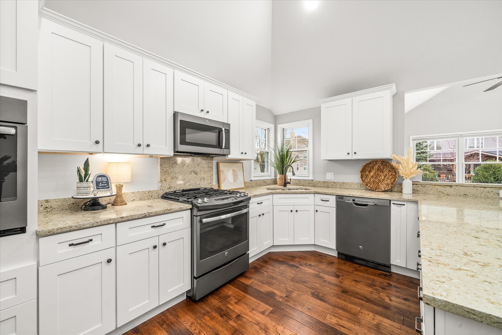1262 Deerpath Drive