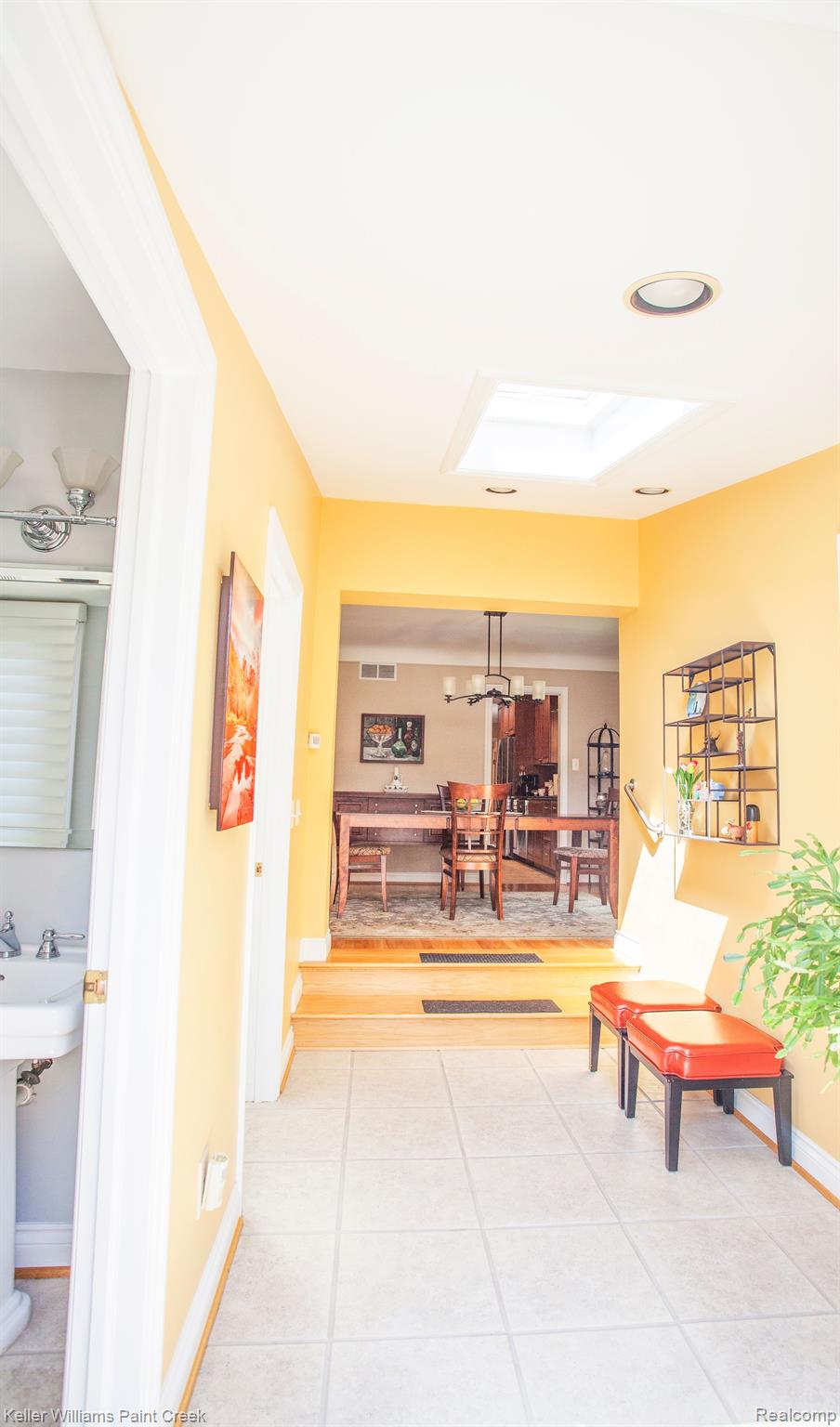 1231 NORTHOVER Drive