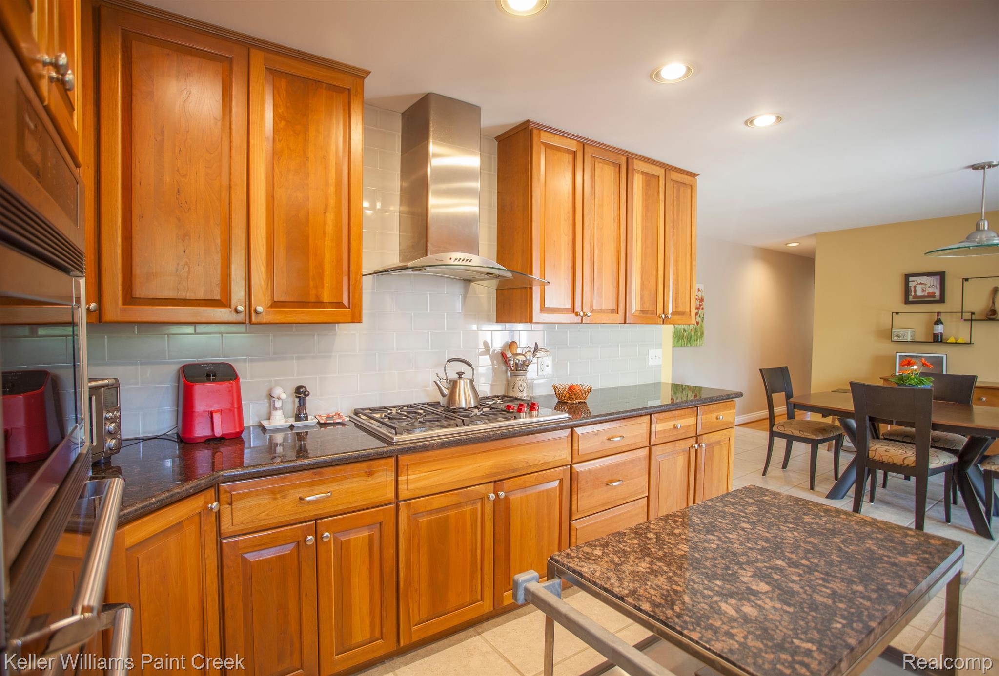 1231 NORTHOVER Drive