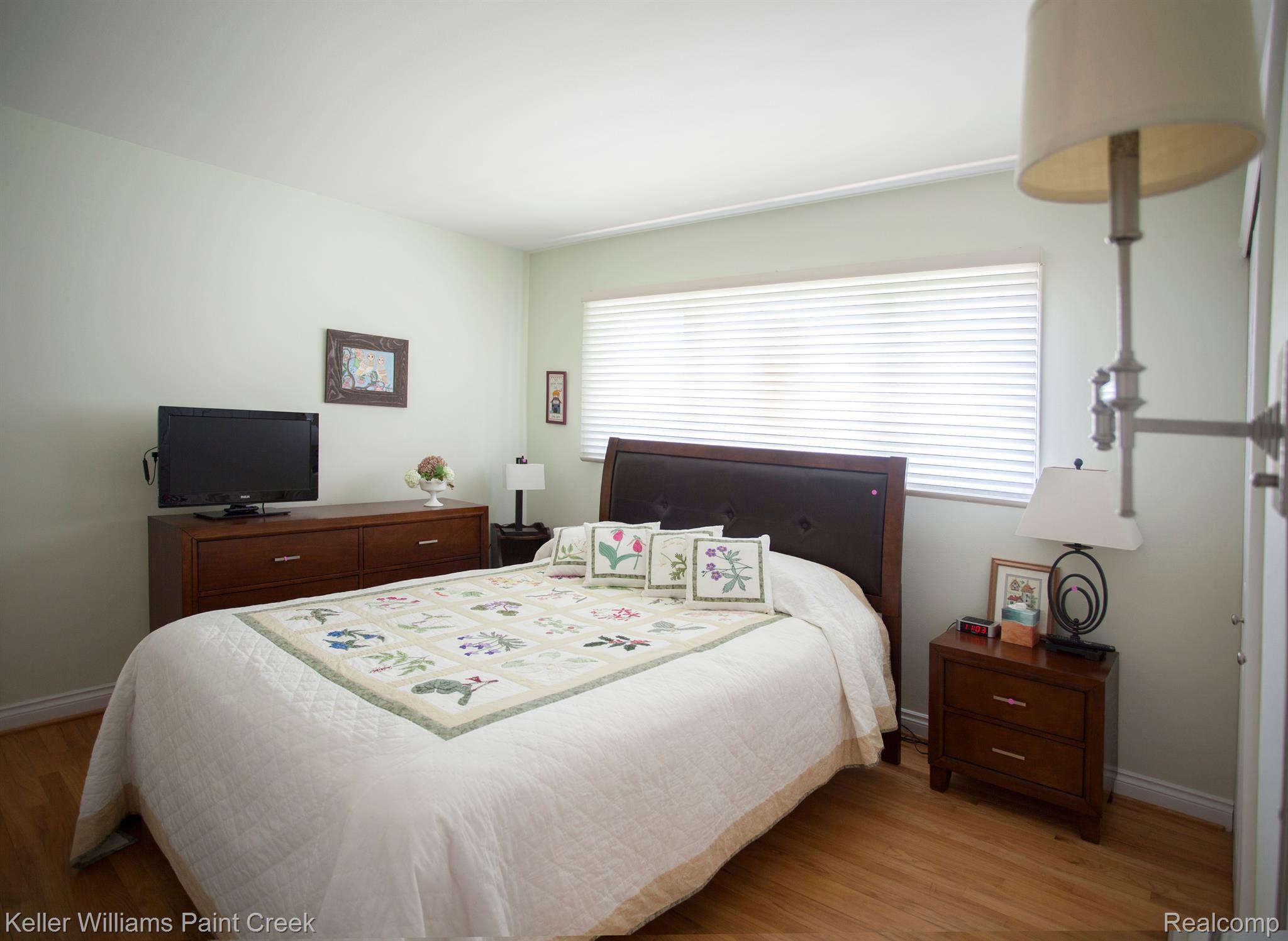 1231 NORTHOVER Drive