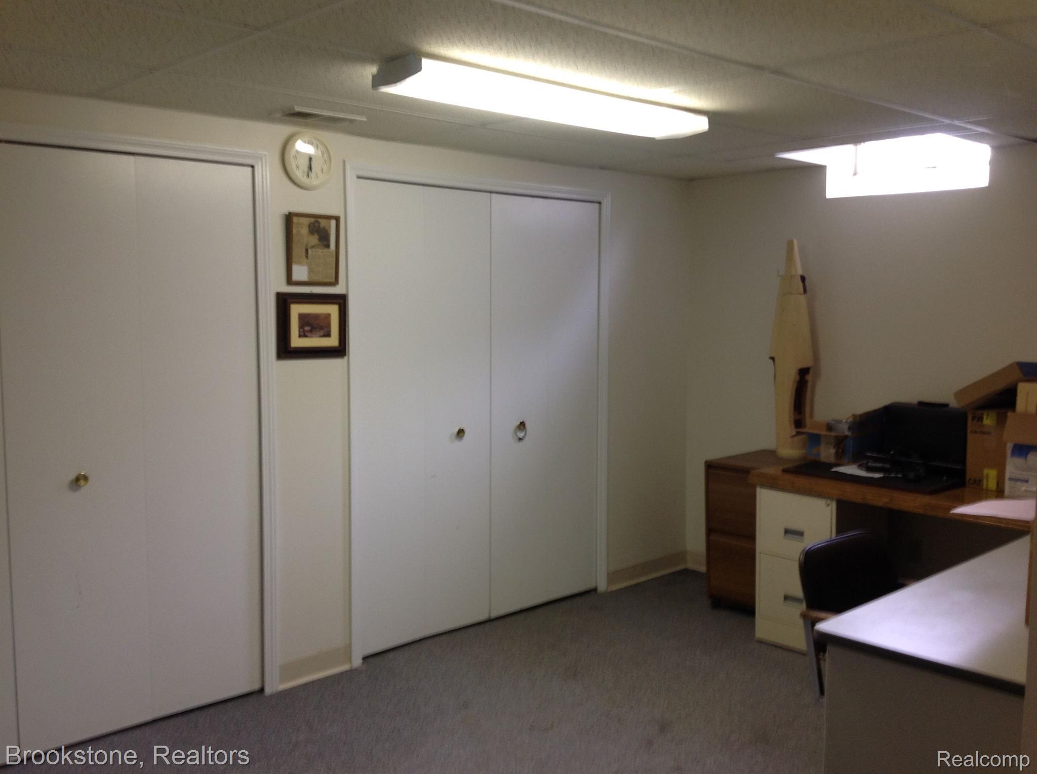 15704 MOUNTAINSIDE Drive