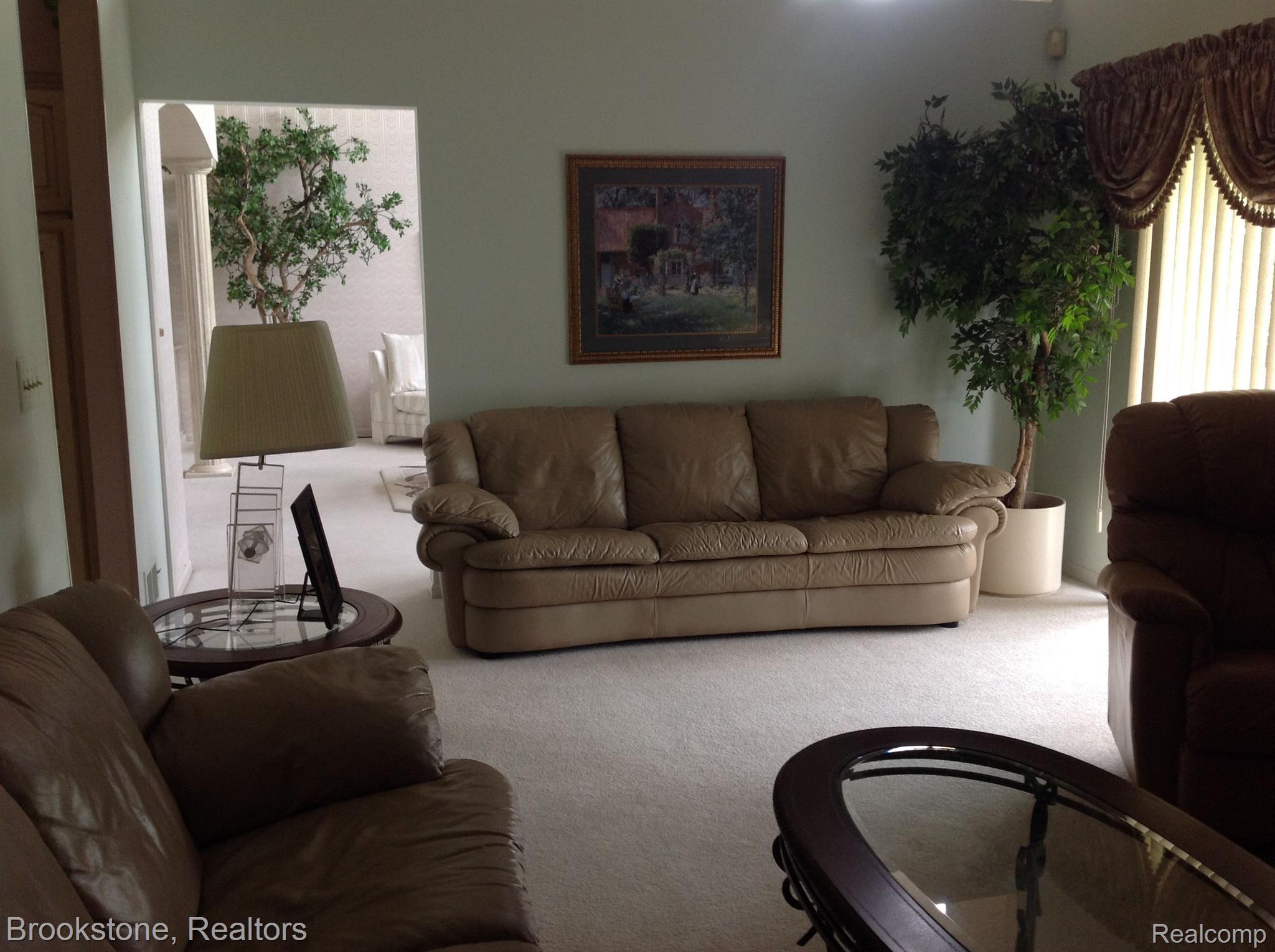 15704 MOUNTAINSIDE Drive