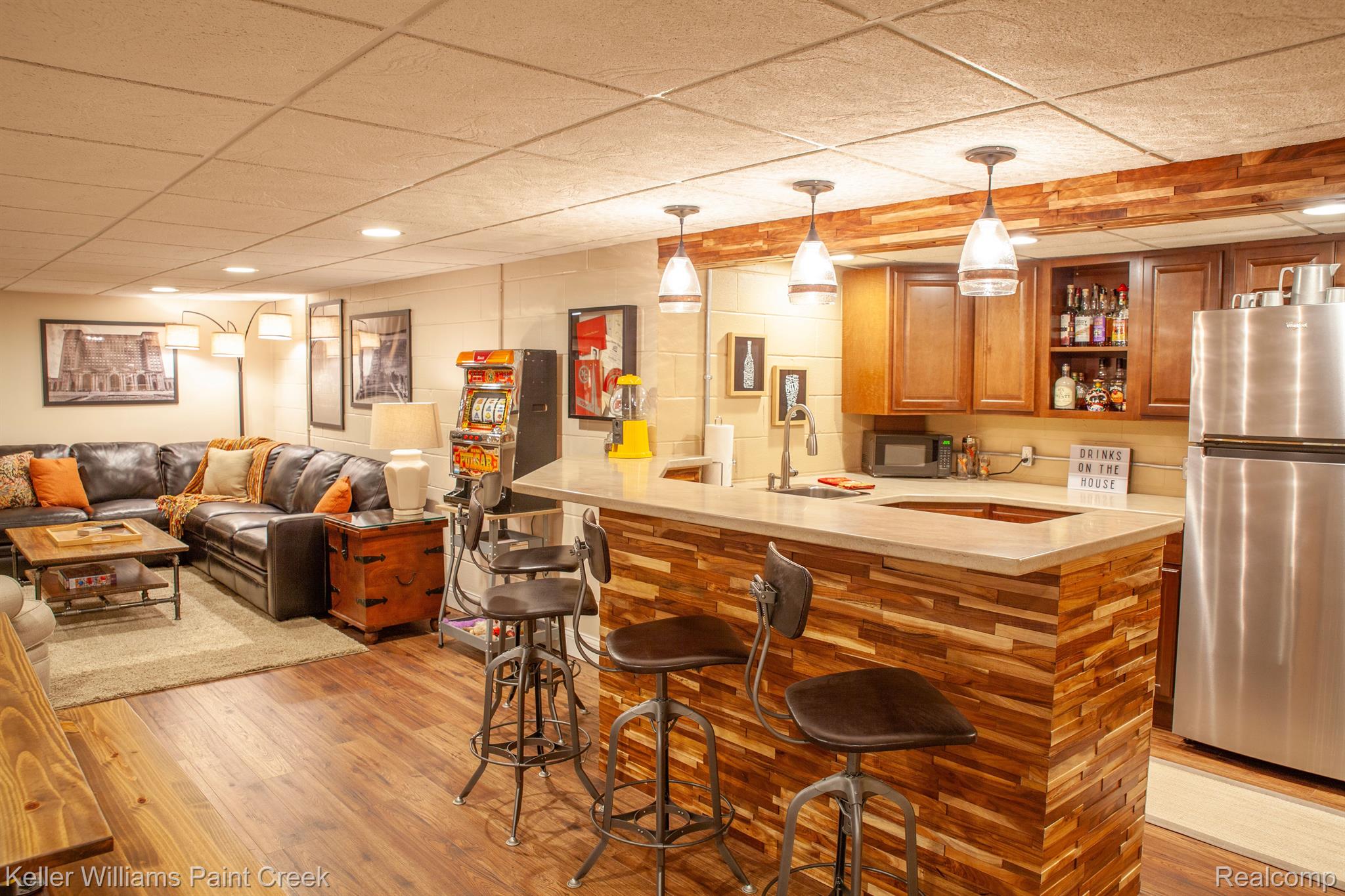 4621 REGENCY Drive