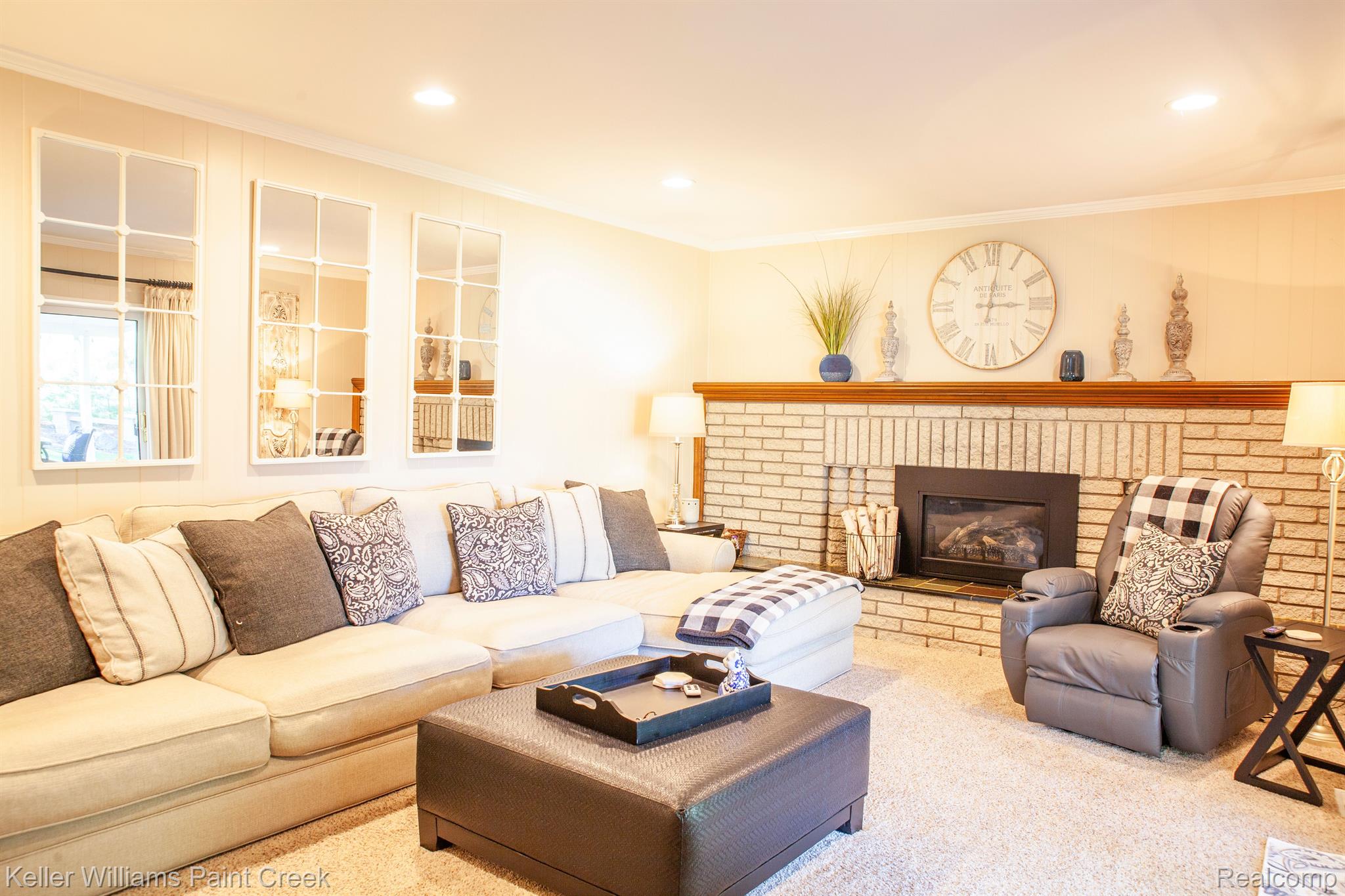 4621 REGENCY Drive