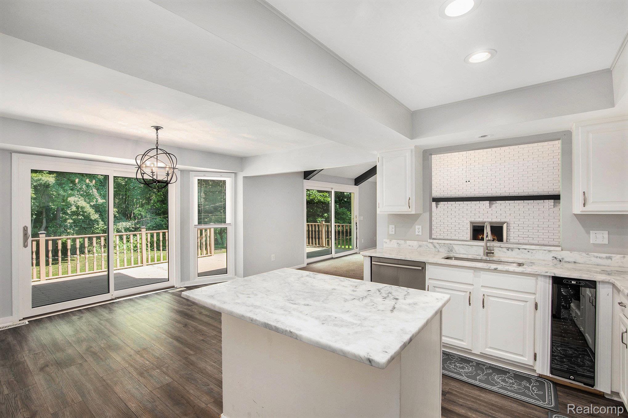 6644 Deer Ridge Drive