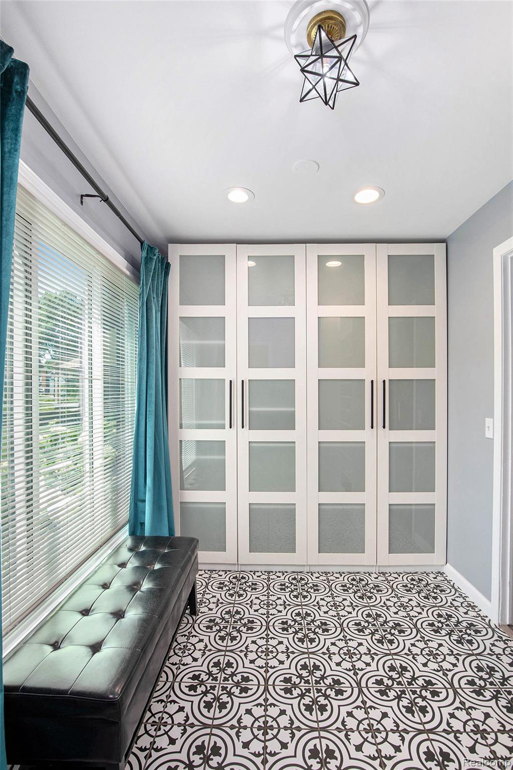 6644 Deer Ridge Drive