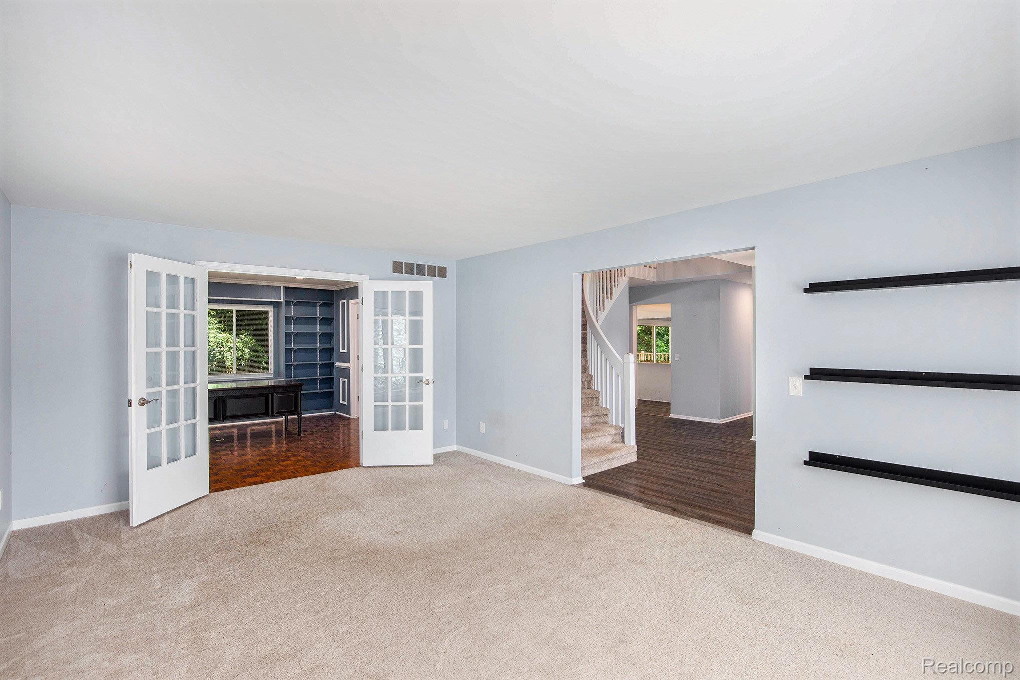 6644 Deer Ridge Drive